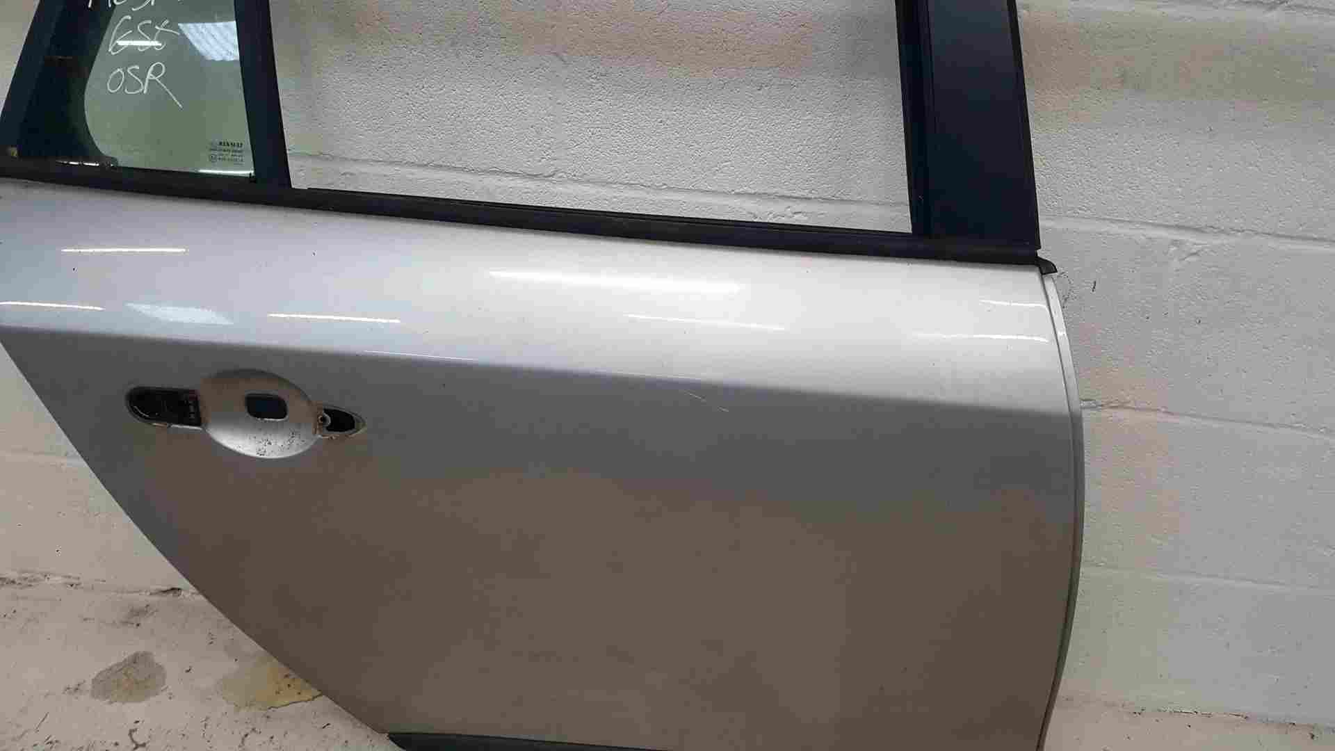 Thumb 2 Renault Megane Estate MK3 2008-2012 Driver OSR Rear Door Silver Ted69