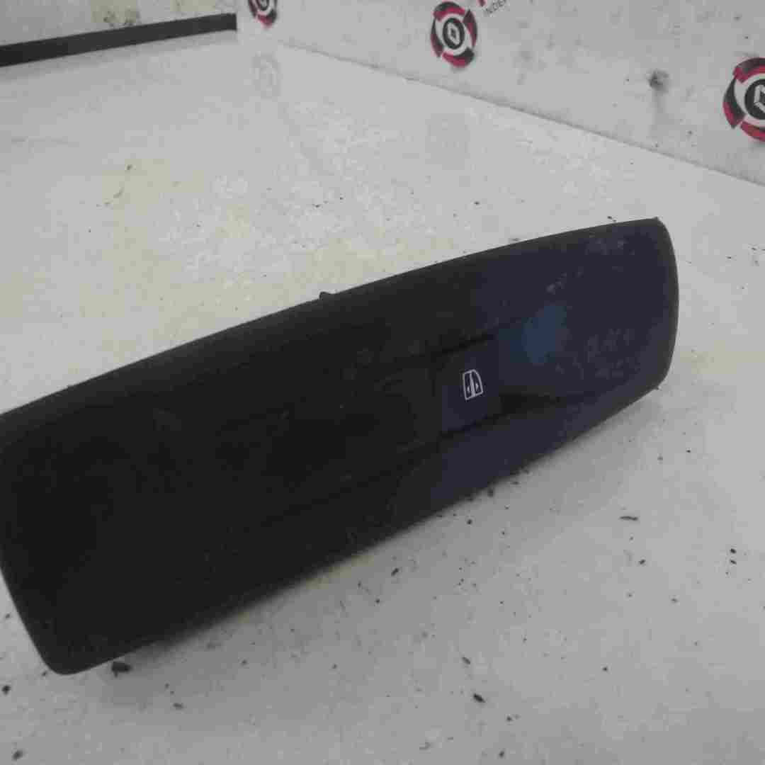 Renault Megane Estate MK3 2008-2014 Passenger NSF Front Window Switch Panel