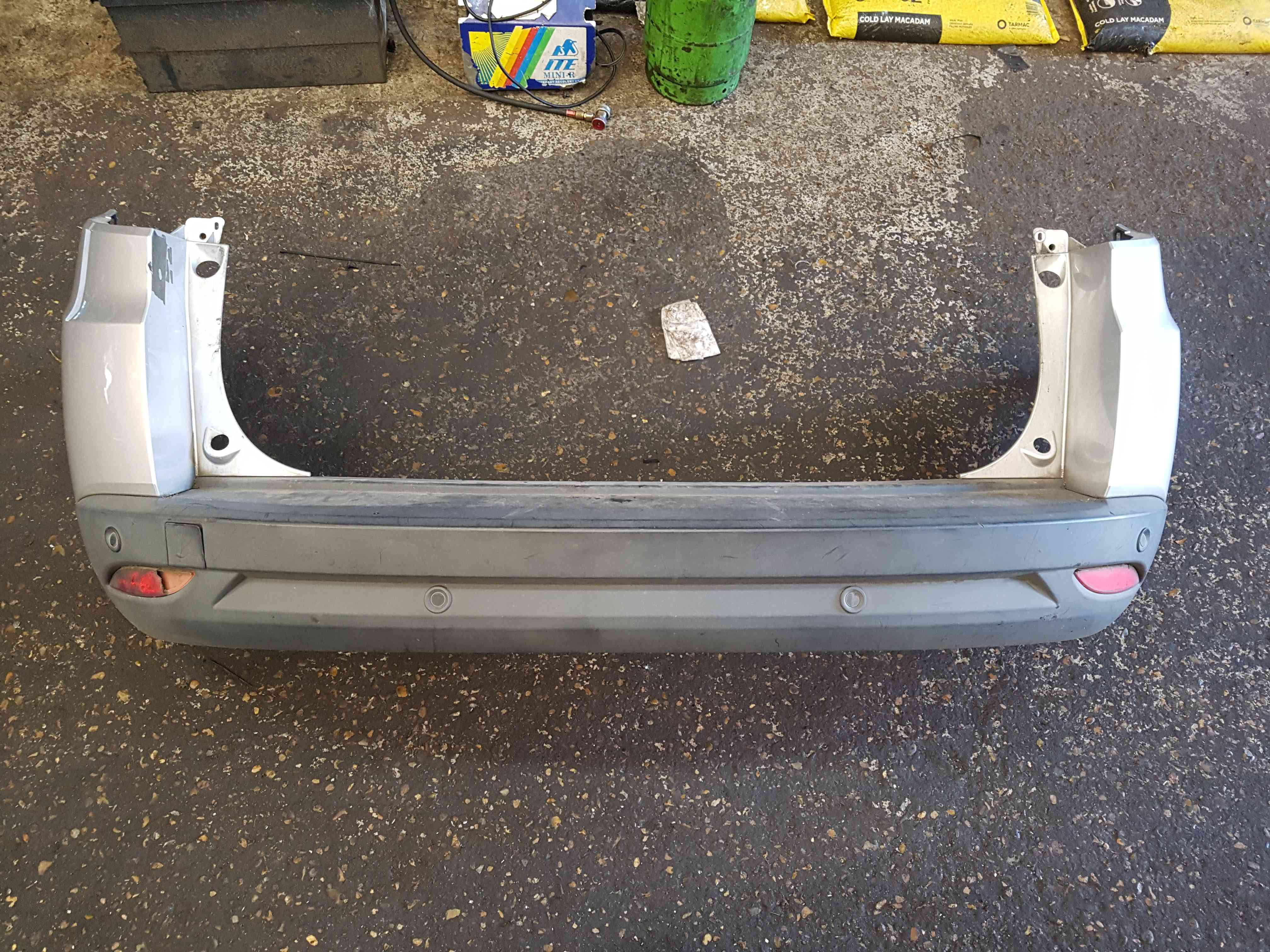 Thumb 2 Renault Megane Estate MK3 2008-2014 Rear Bumper Silver Ted69