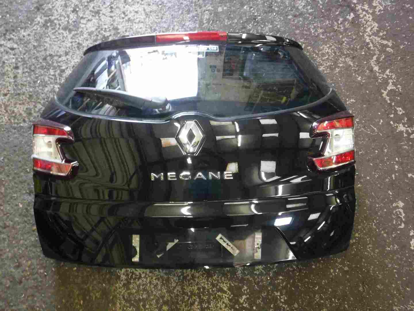Renault Megane Estate MK3 2008-2014 Rear Tailgate Boot Black 676
