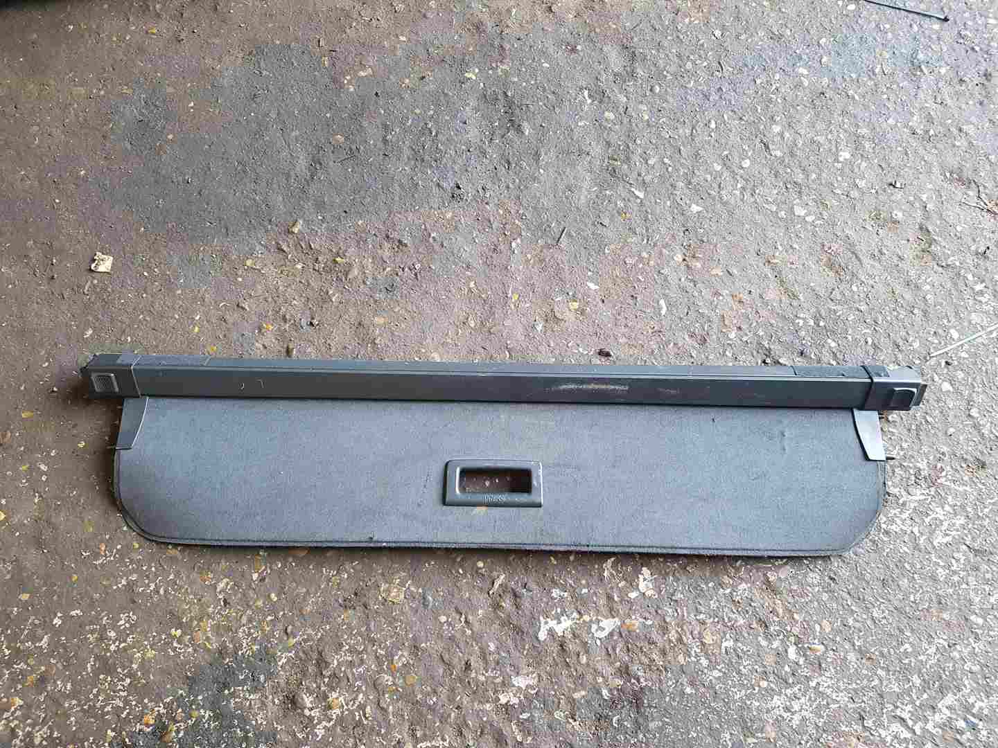 Thumb 2 Renault Megane Estate MK3 2008-2016 Boot Parcel Shelf Roller Blind