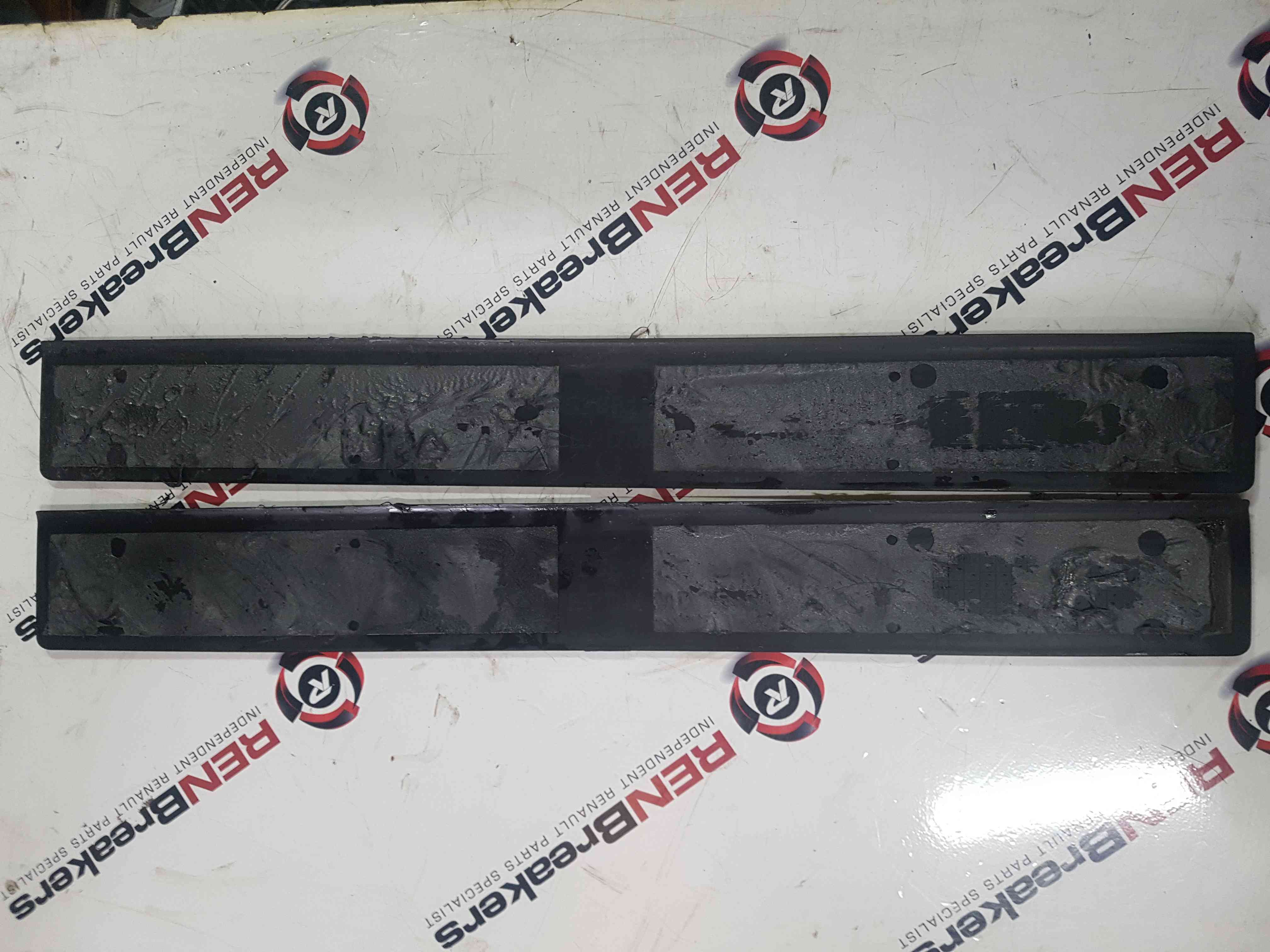 Thumb 5 Renault Megane Estate MK3 2008-2016 Sport Door Kick Plate 