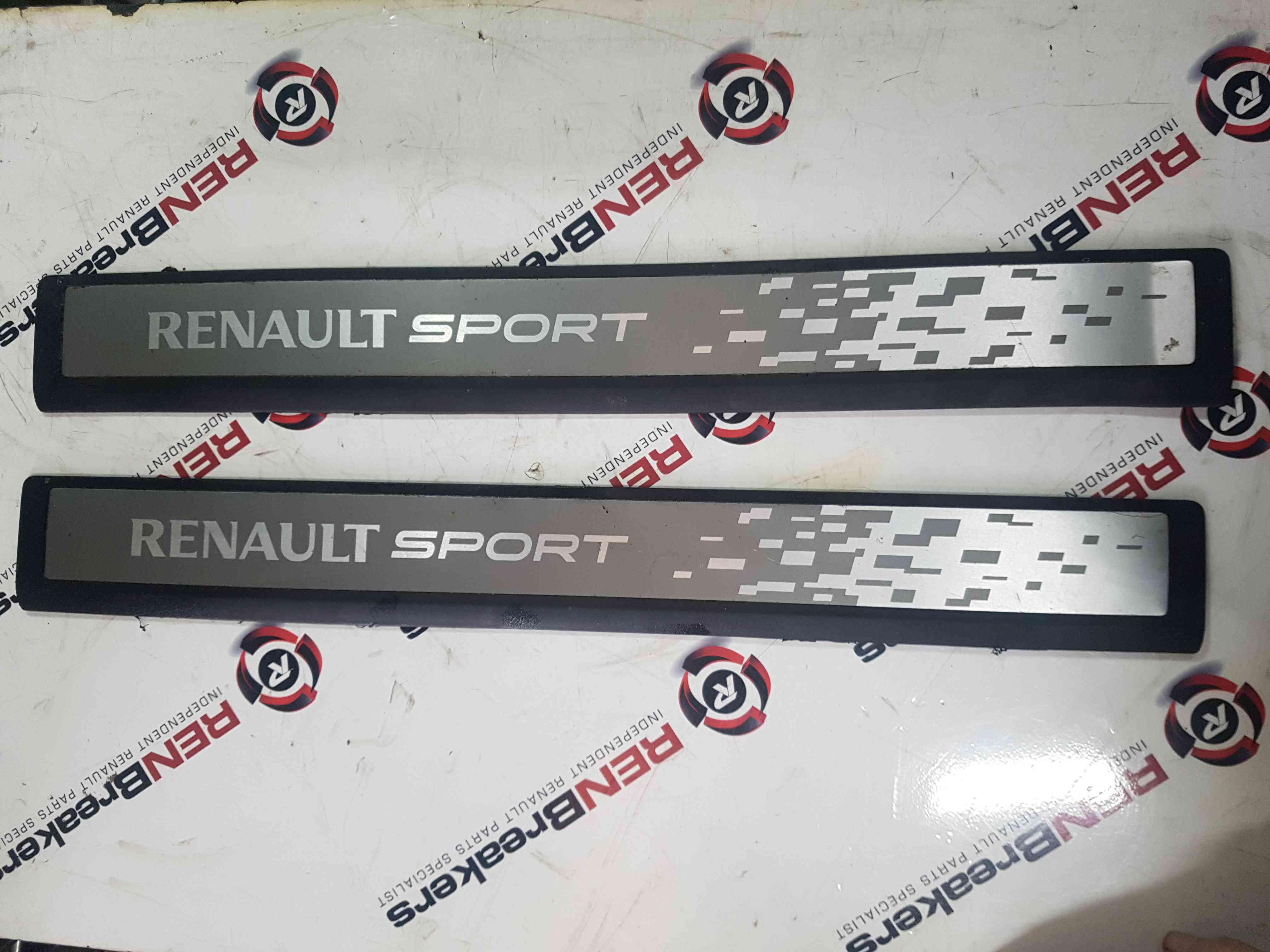 Renault Megane Estate MK3 2008-2016 Sport Door Kick Plate 