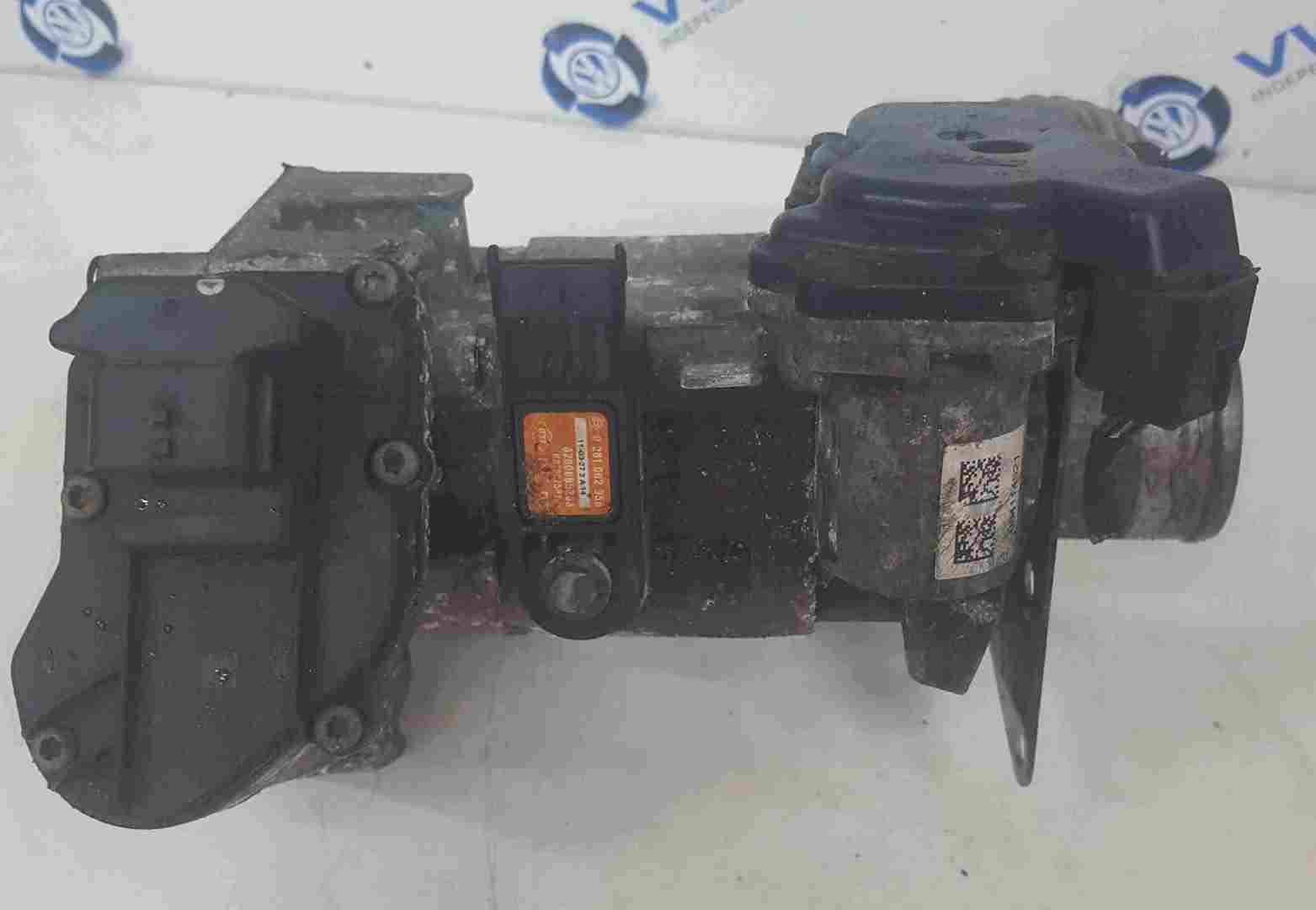 Thumb 4 Renault Megane GT MK3 2008-2014 2.0 DCi Throttle Body EGR Valve 8200987453