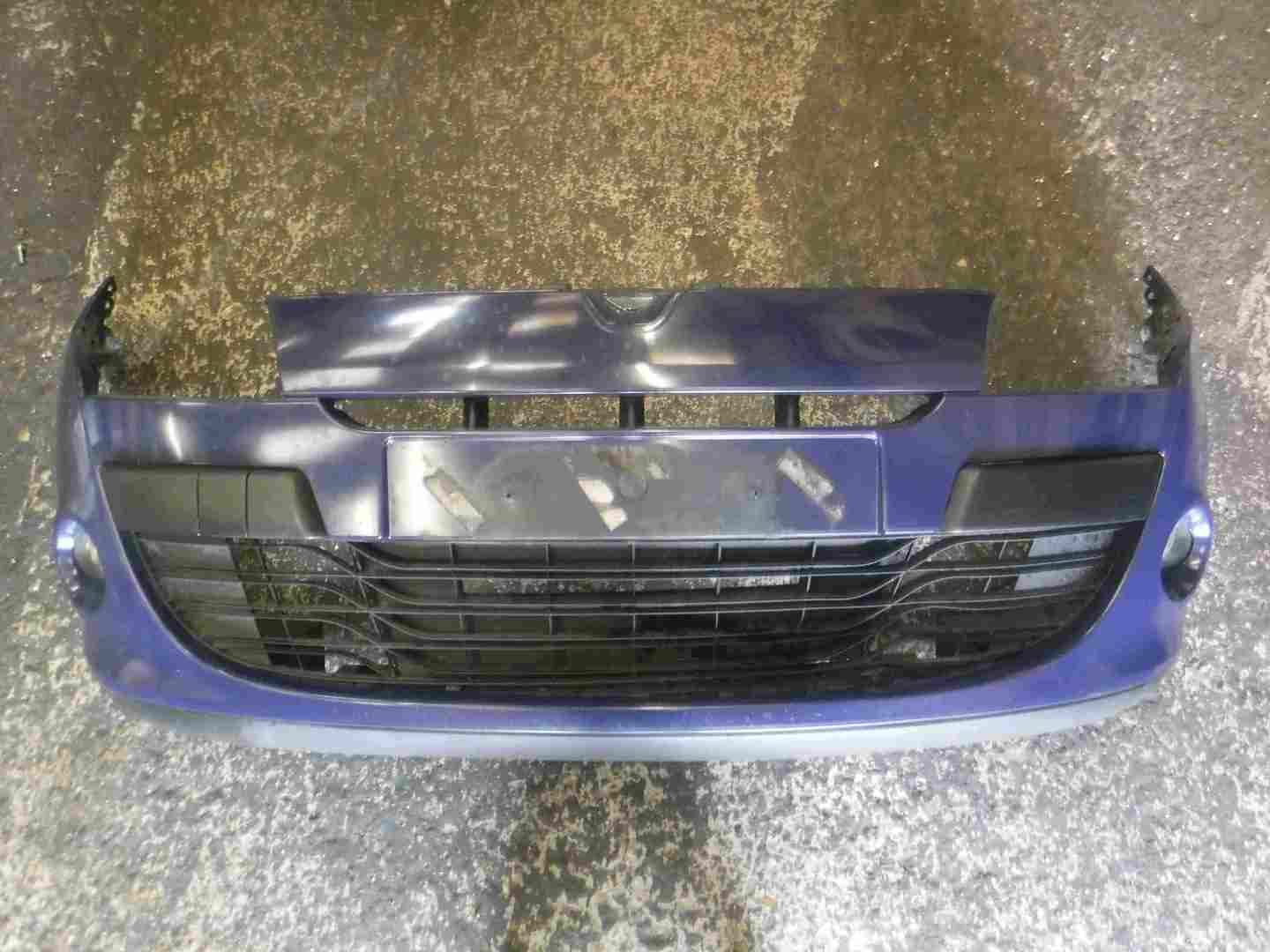 Renault Megane Hatchback 2008-2010 Front Bumper Blue 460