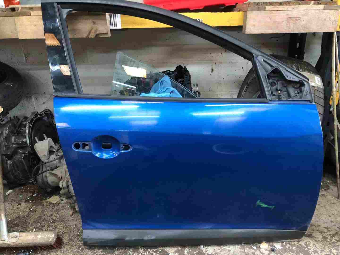 Thumb 5 Renault Megane Hatchback MK3 2008-2012 Drivers OSF Front Door Blue Terna 5Dr Sp