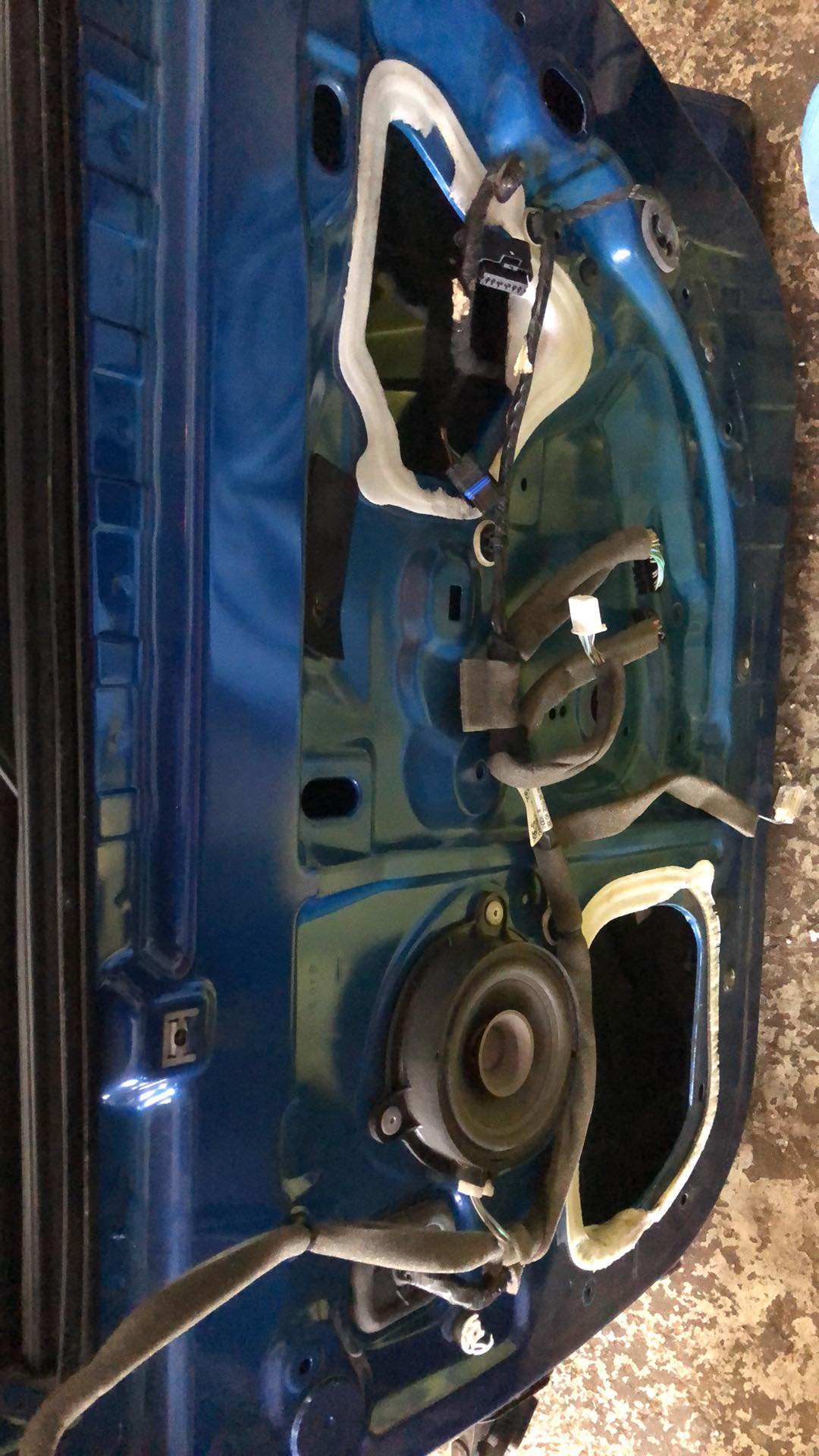 Renault Megane Hatchback MK3 2008-2012 Drivers OSF Front Door Blue Terna 5Dr Sp