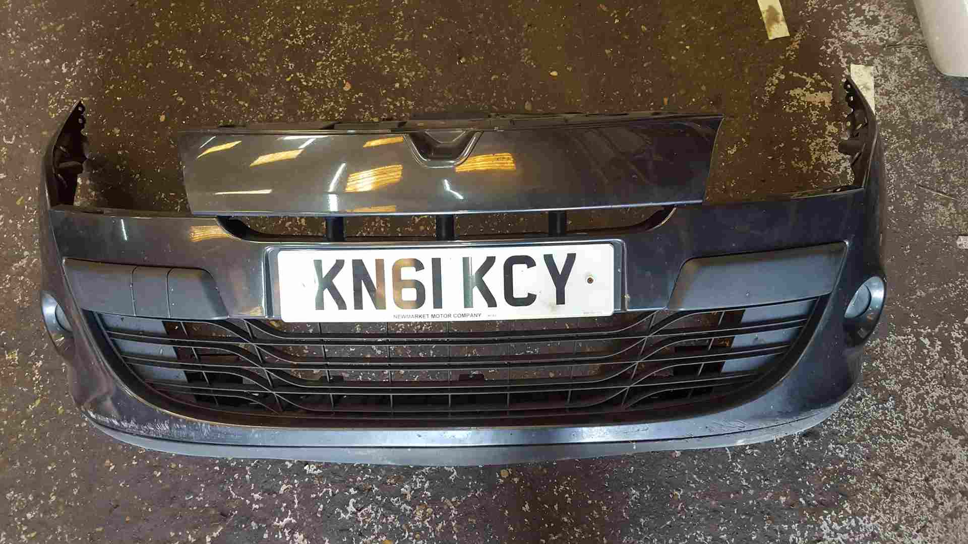 Thumb 7 Renault Megane Hatchback MK3 2008-2012 Front Bumper Grey Teb66