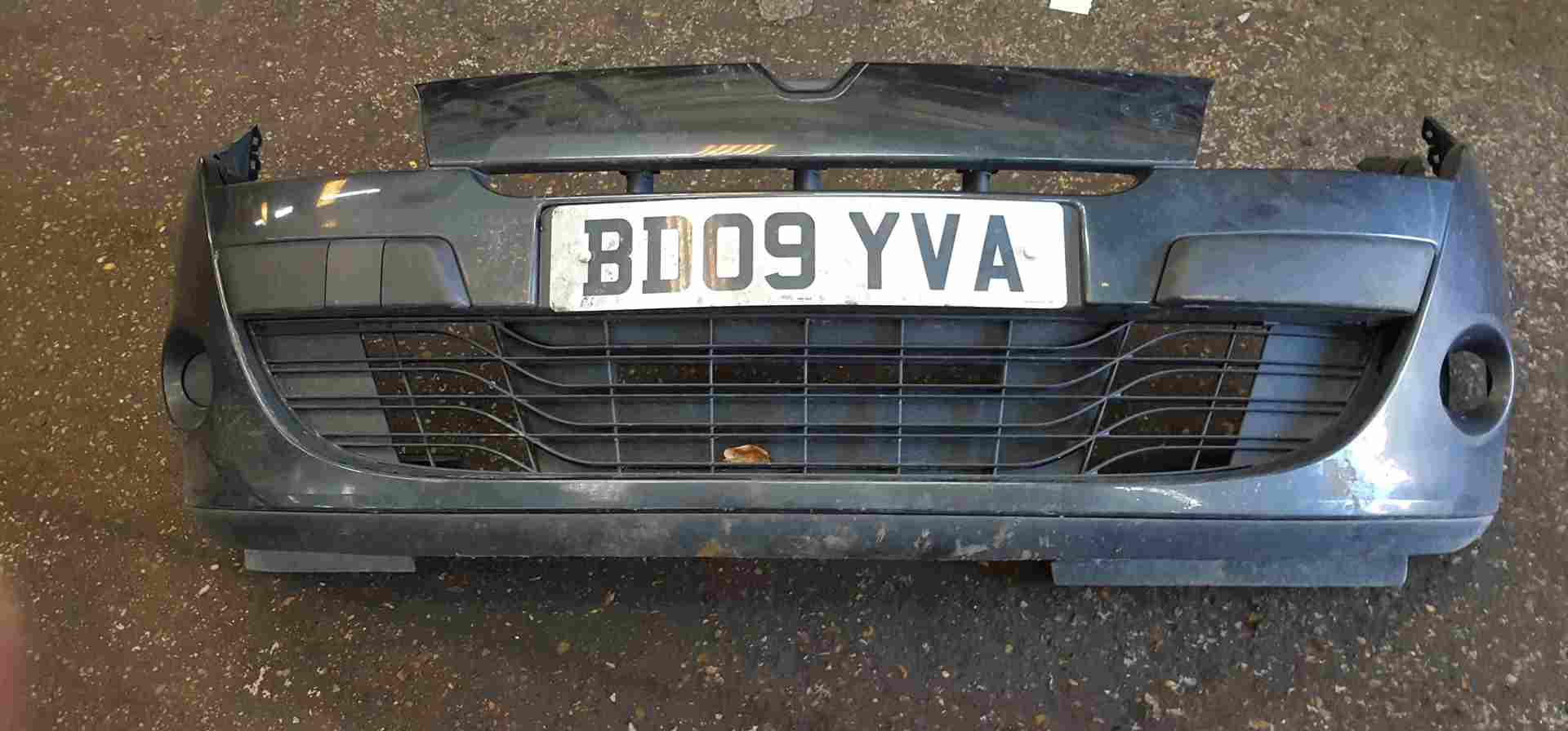Renault Megane Hatchback MK3 2008-2012 Front Bumper Grey Teb66