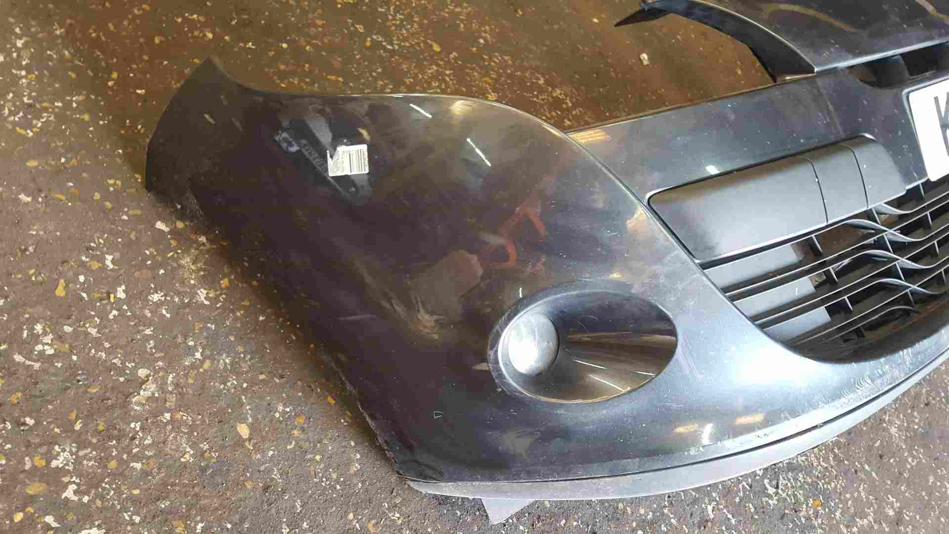 Thumb 2 Renault Megane Hatchback MK3 2008-2012 Front Bumper Grey Teb66