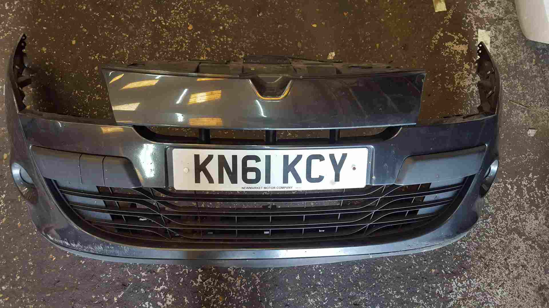 Thumb 4 Renault Megane Hatchback MK3 2008-2012 Front Bumper Grey Teb66