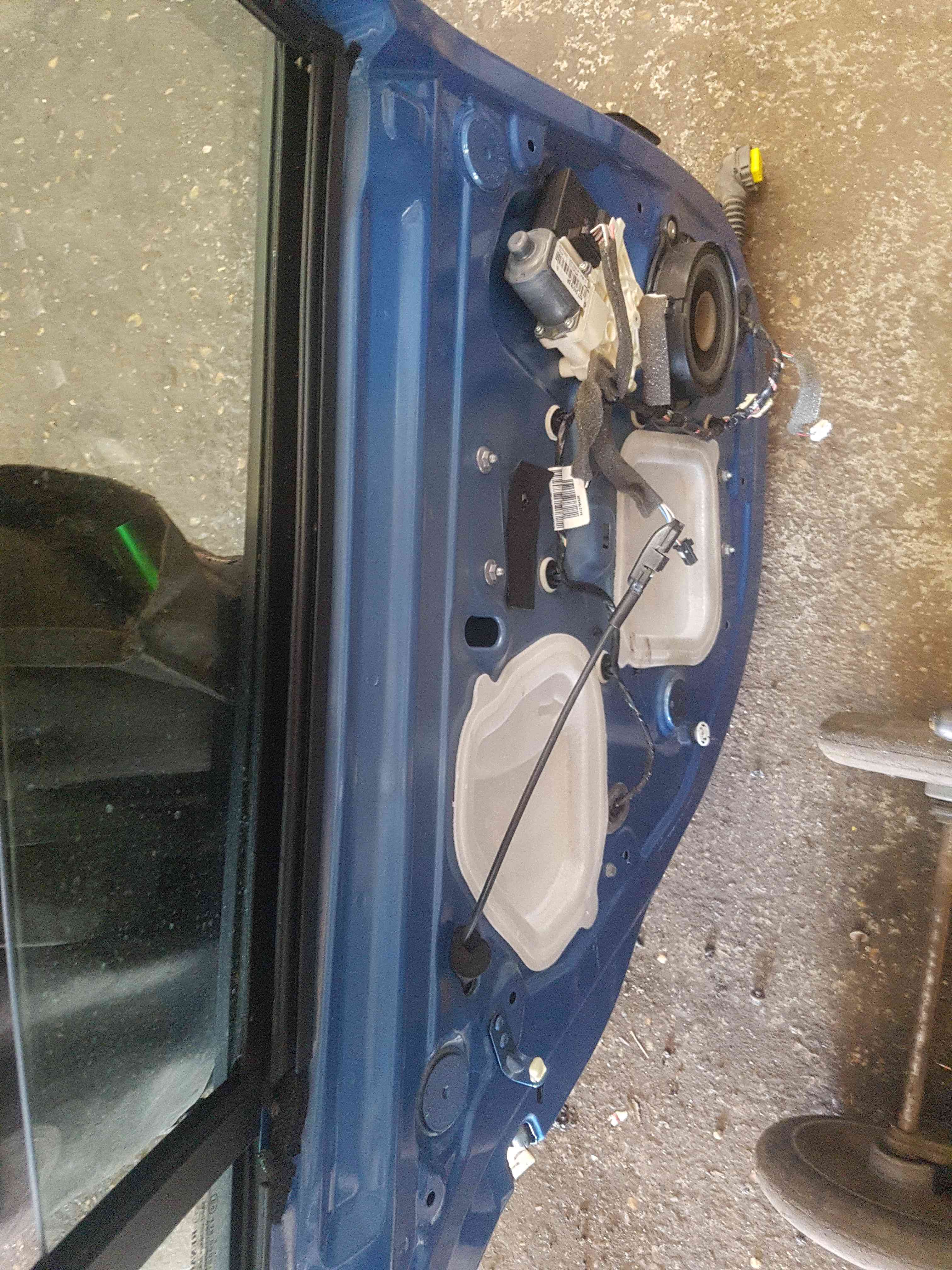 Thumb 5 Renault Megane Hatchback MK3 2008-2014  NSR Front Door Blue Terpb