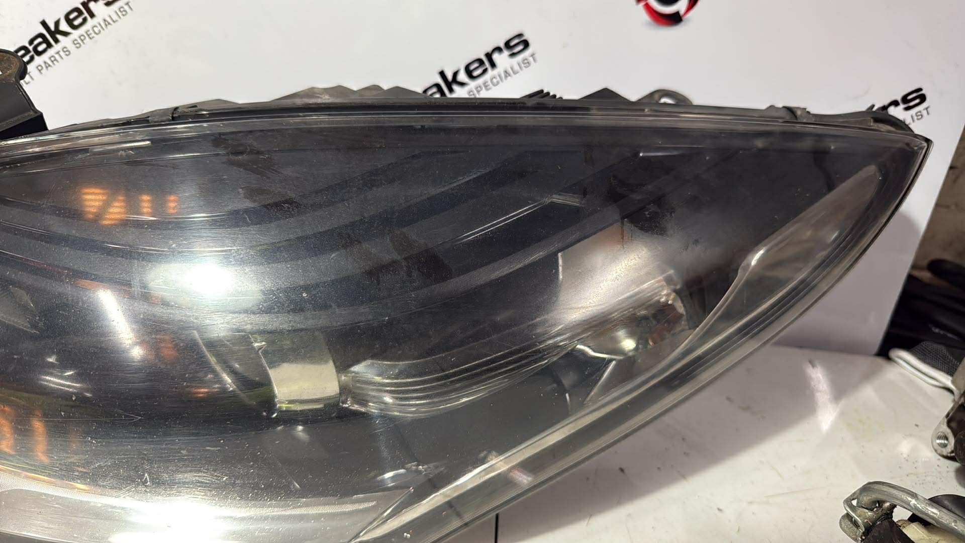 Thumb 5 Renault Megane Hatchback MK3 2012-2014 Passenger NSF Front Headlight  260602216R