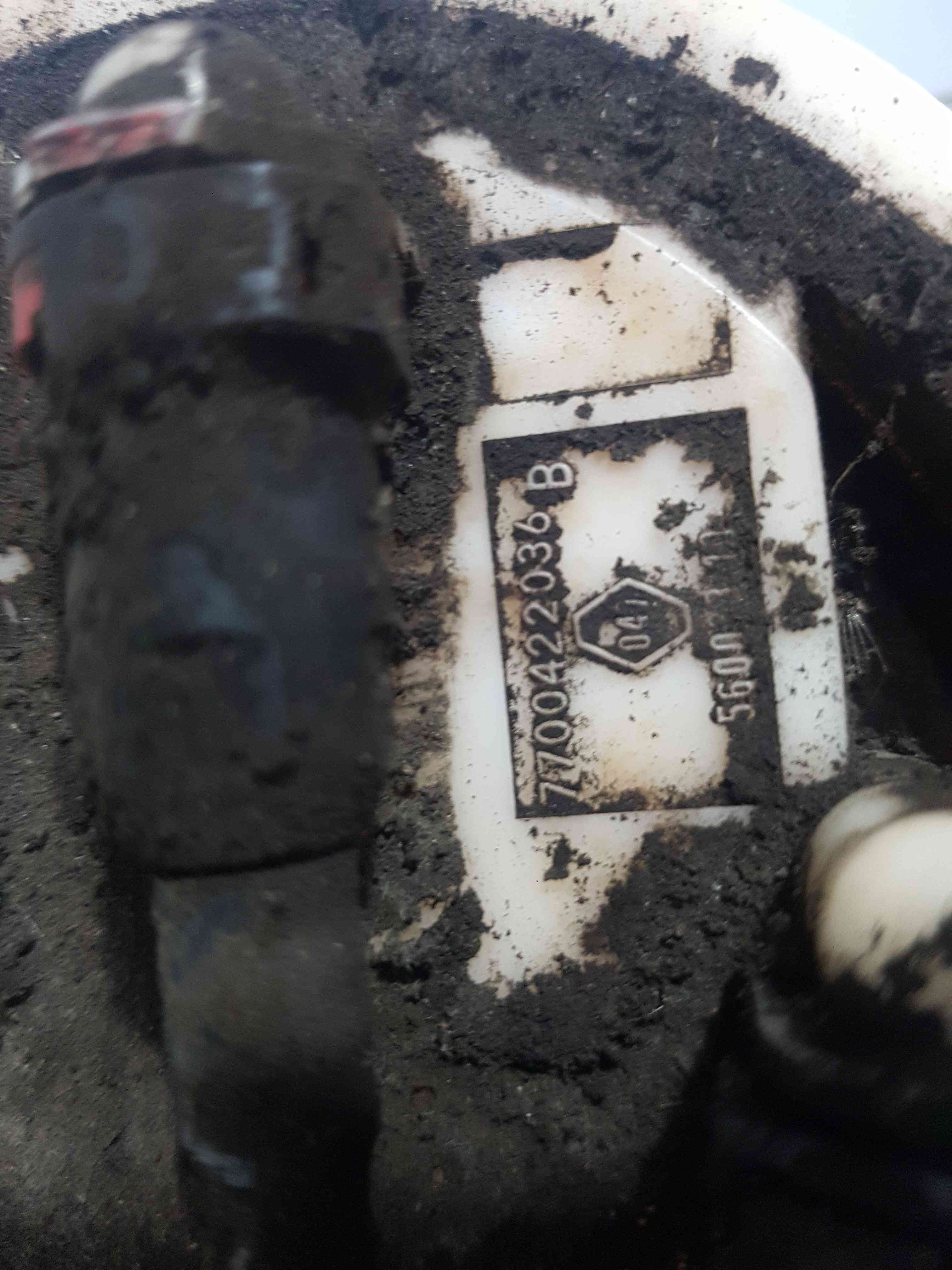 Thumb 2 Renault Megane MK1 1995-1999 1.6 8V Fuel Pump Sender Unit 7700422036