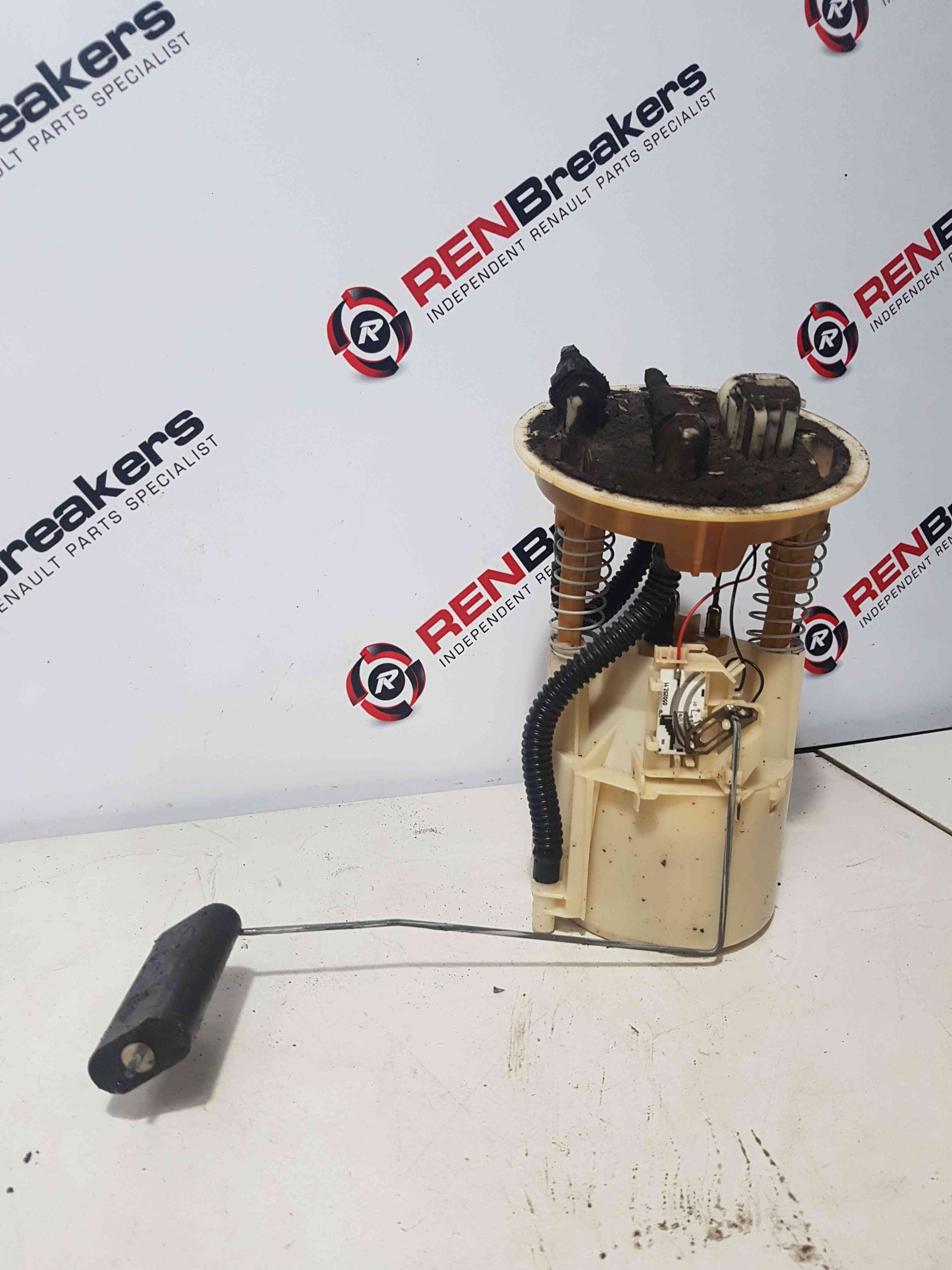 Thumb 3 Renault Megane MK1 1995-1999 1.6 8V Fuel Pump Sender Unit 7700422036