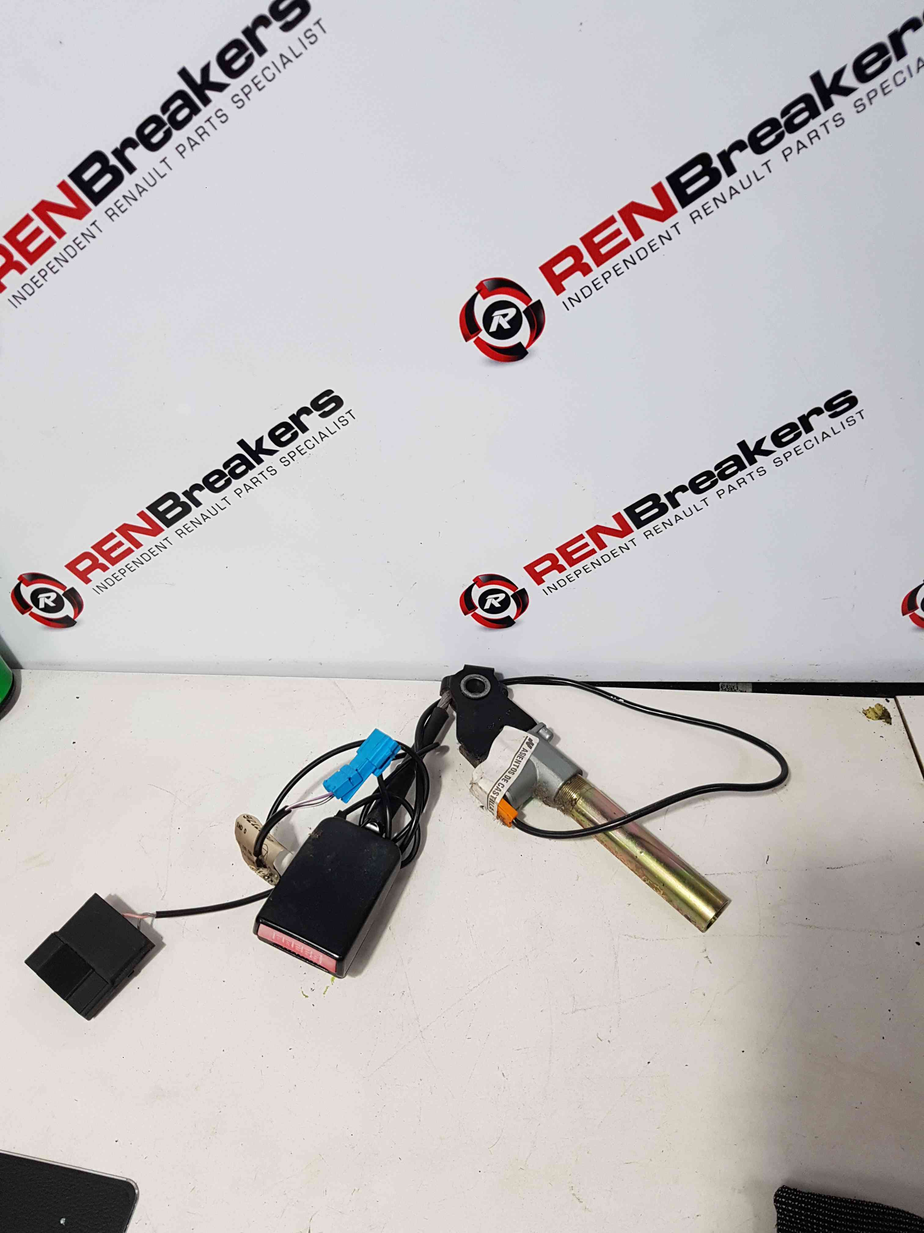 Thumb 2 Renault Megane MK1 1995-1999 Drivers OSF Front Seatbelt Pretensioner Buckle