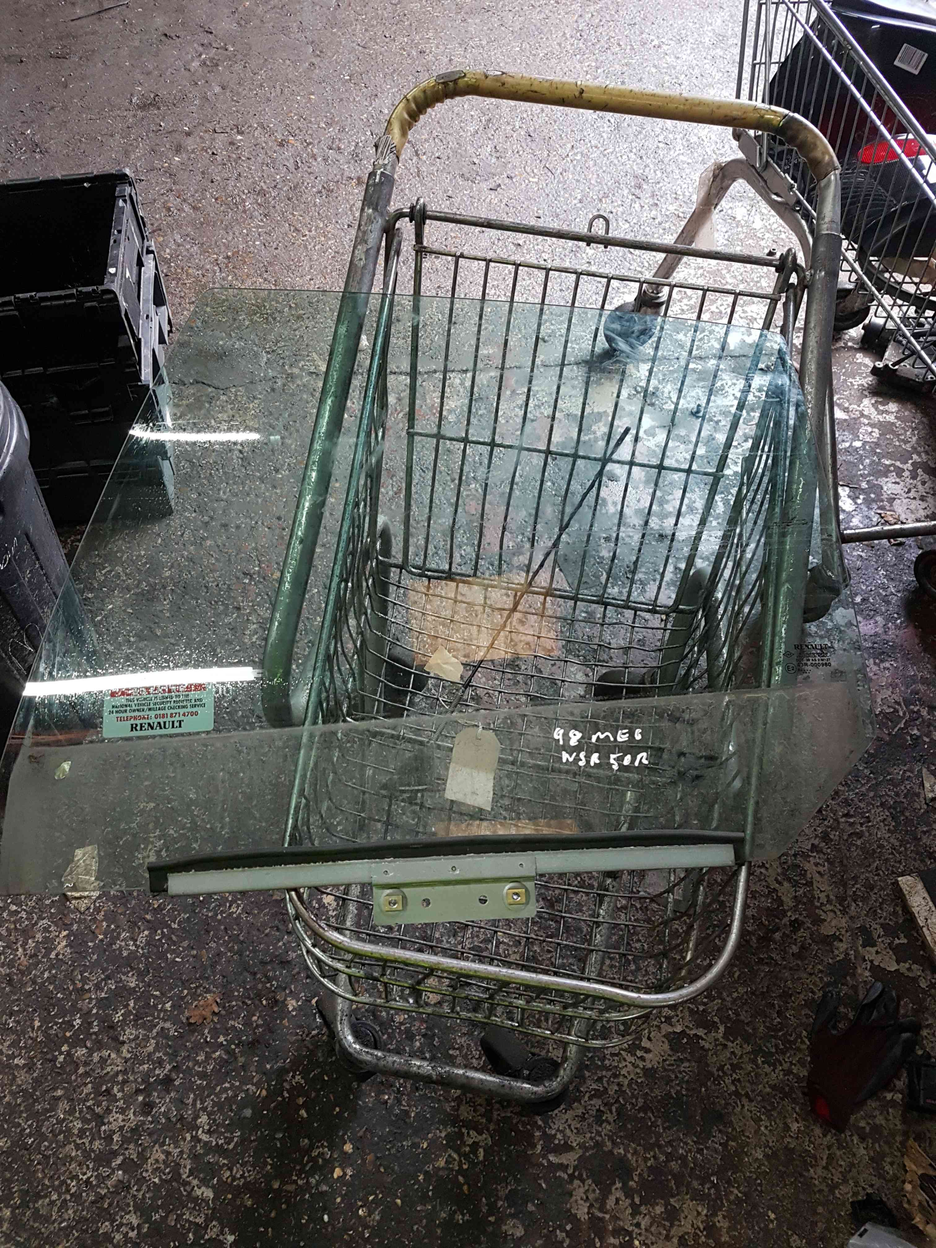 Thumb 4 Renault Megane MK1 1995-1999 Passenger NSR Rear Window Glass