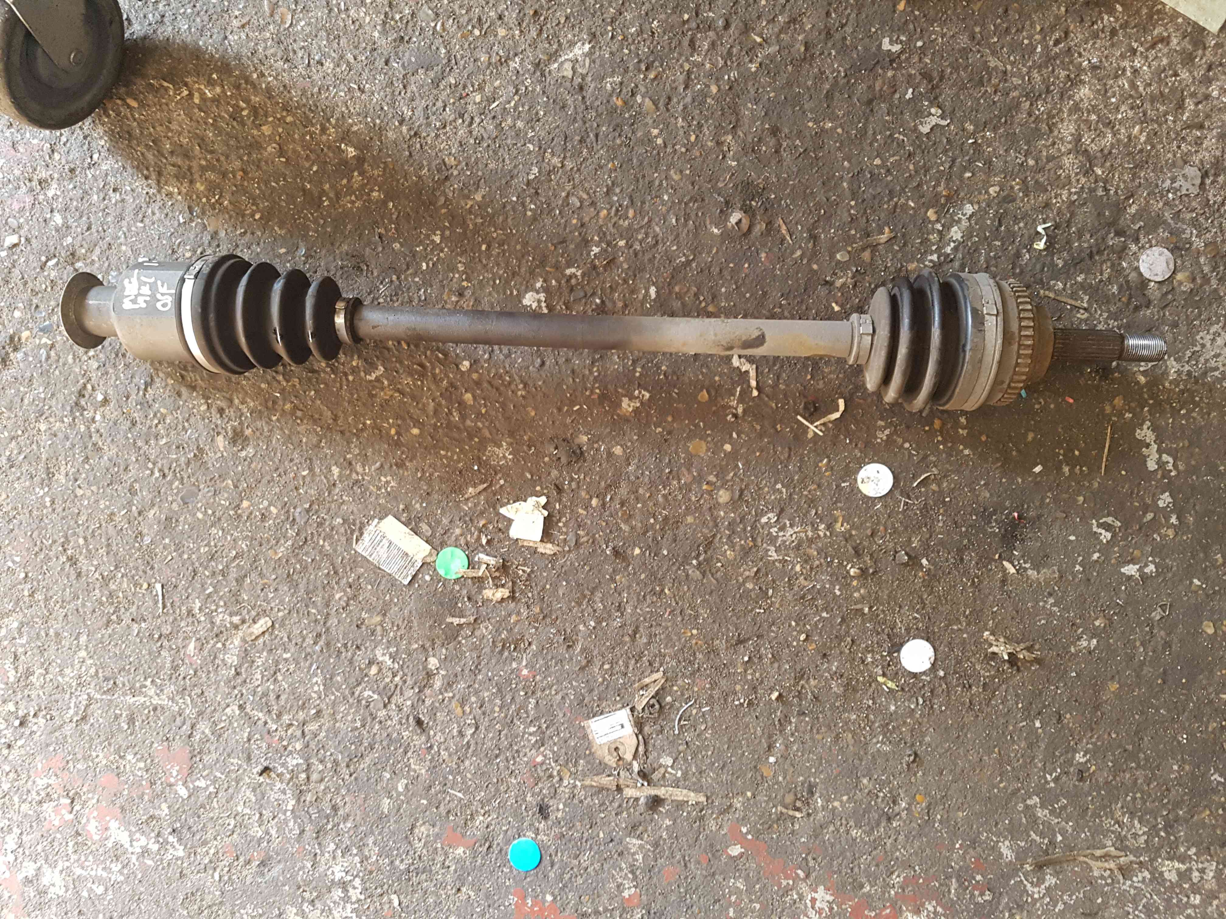 Thumb 7 Renault Megane MK1 Coupe 1999-2002 1.4 16V Drivers OSF Front Driveshaft