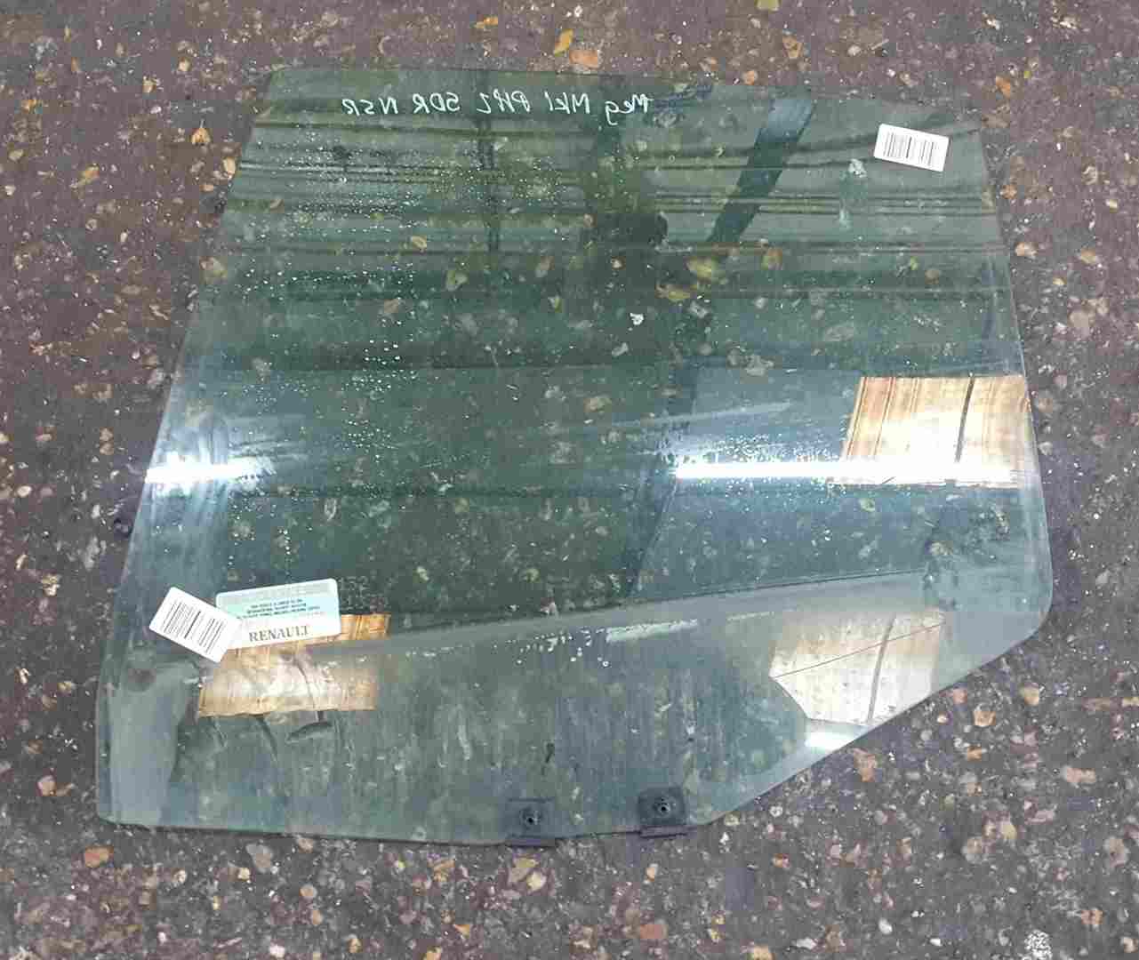 Thumb 2 Renault Megane MK1 1999-2002 Passenger NSR Rear Window Glass