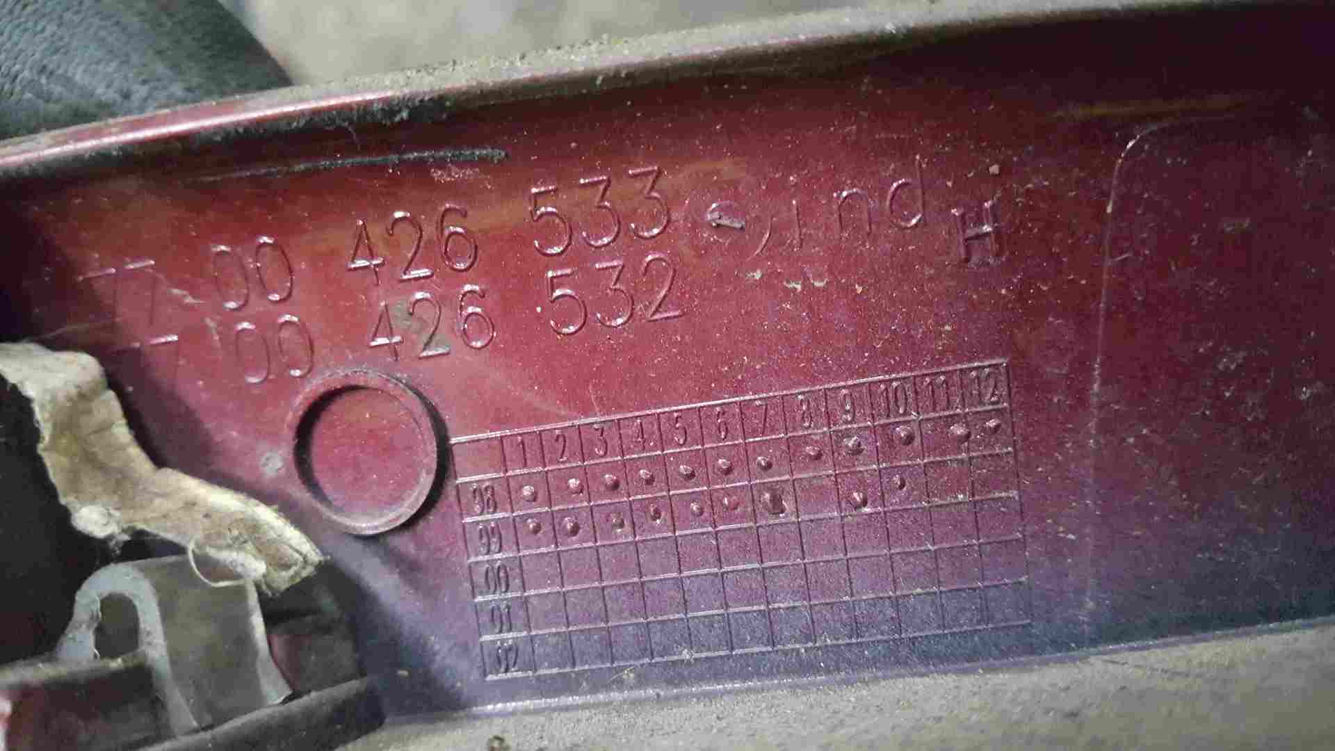 Thumb 2 Renault Megane MK1 1999-2002 Rear Boot Number Plate Lights Trim Red 713