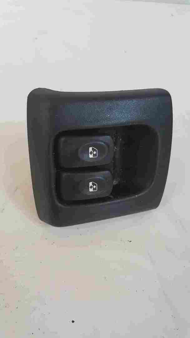Renault Megane MK1 1999-2002 Rear Window Switches Panel 7700843250
