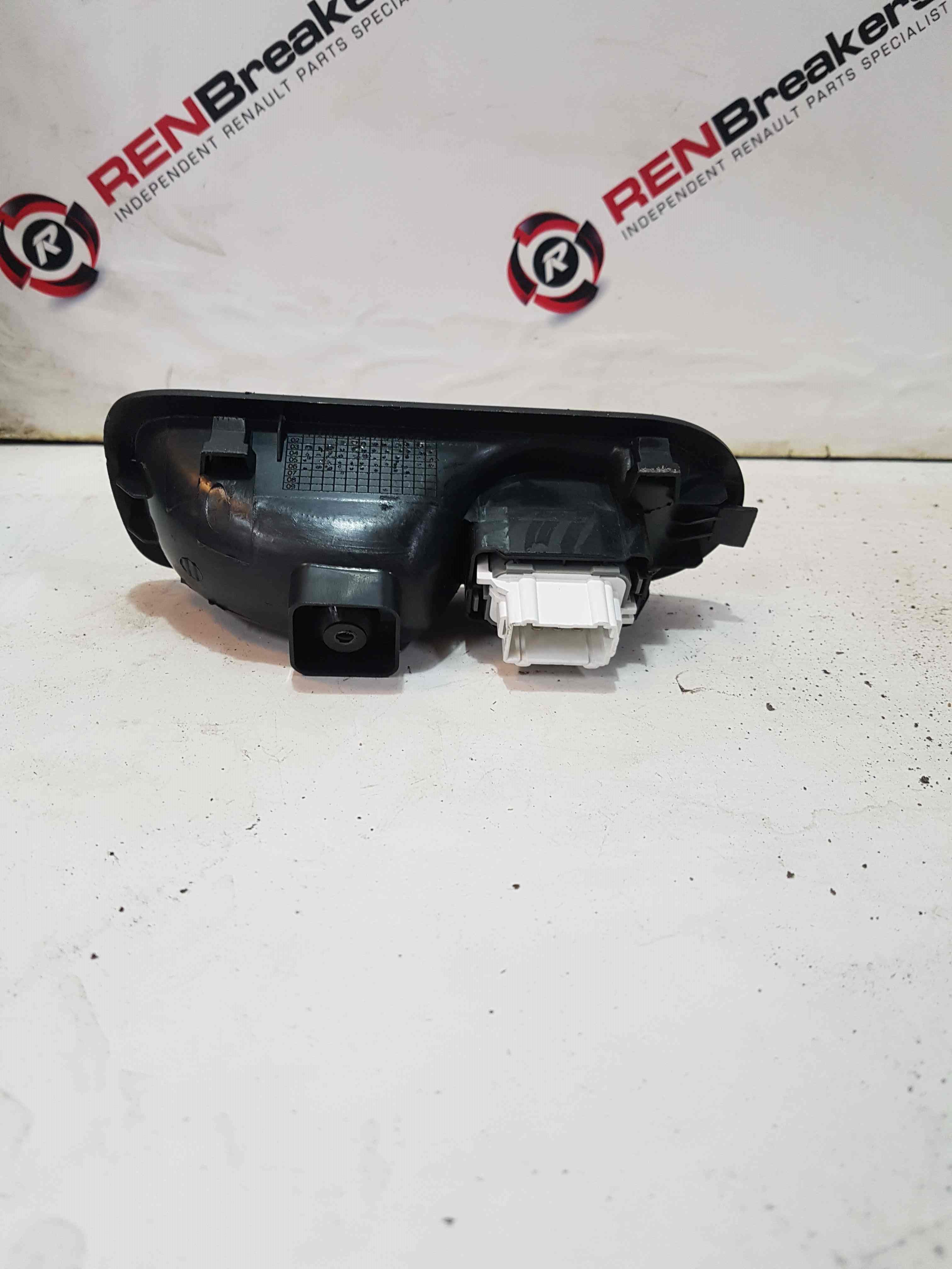 Thumb 4 Renault Megane MK2 2001-2006 Passenger NSR Rear Window Switch Panel
