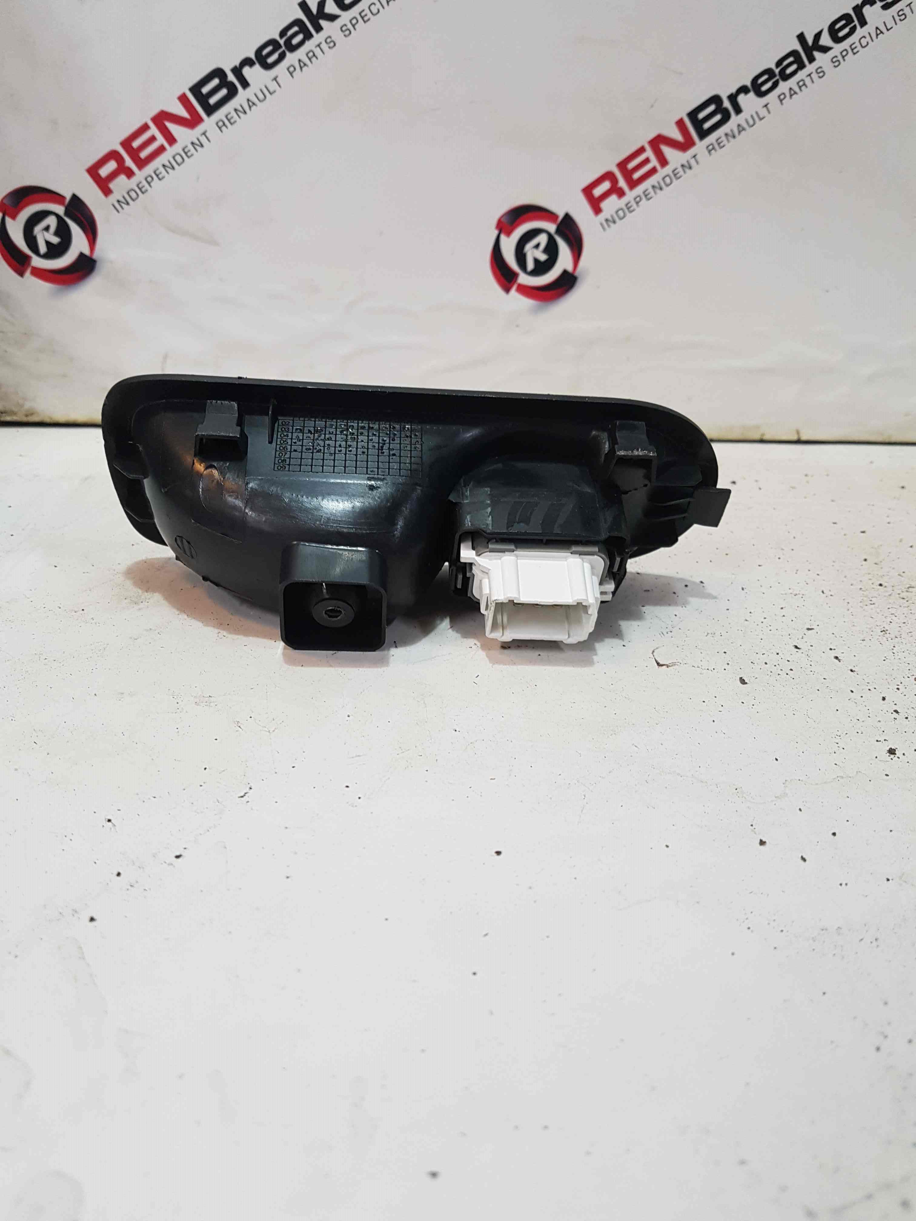 Thumb 5 Renault Megane MK2 2001-2006 Passenger NSR Rear Window Switch Panel