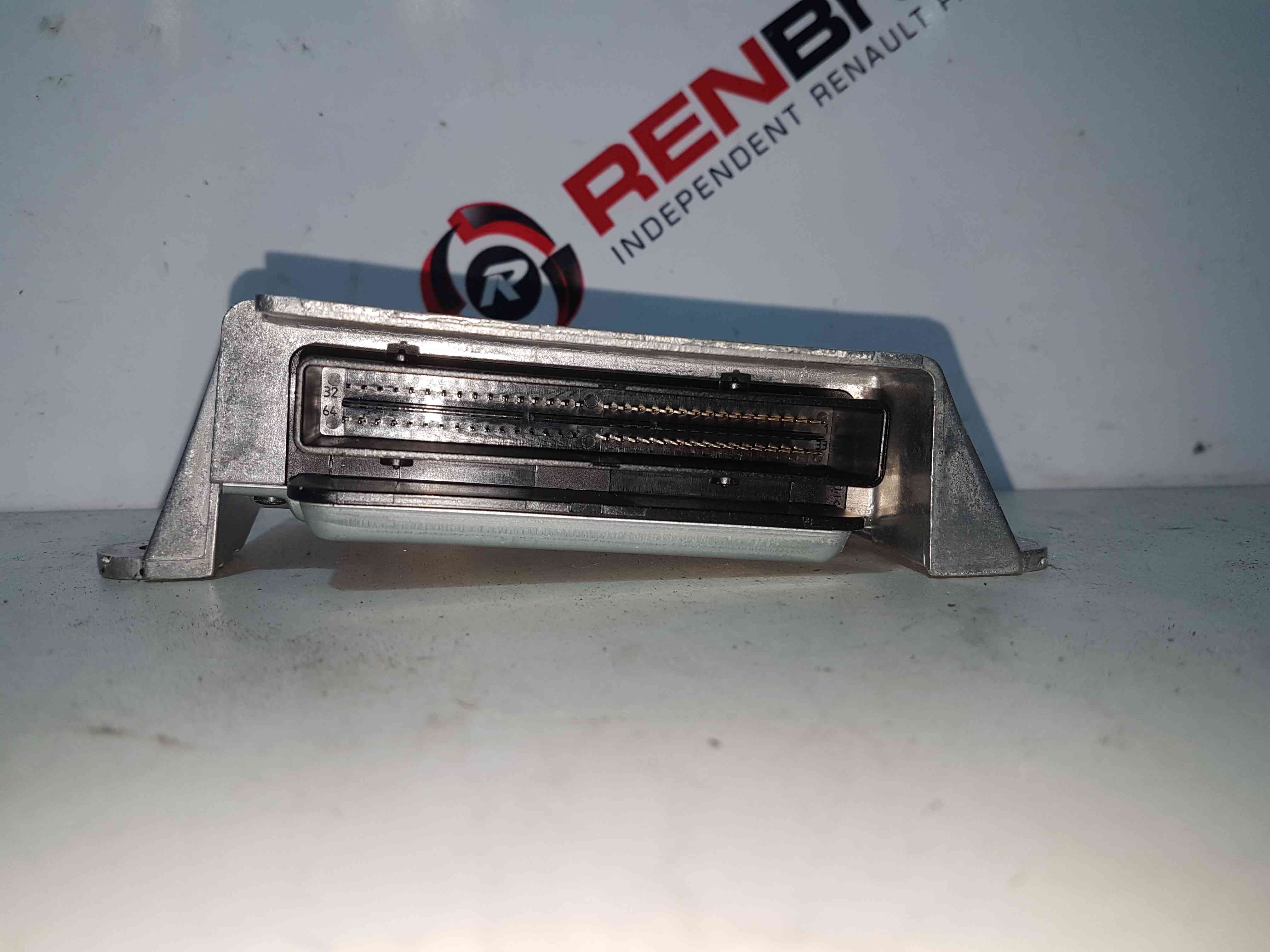 Thumb 3 Renault Megane MK2 2002-2006 Airbag ECU Module 8200411004