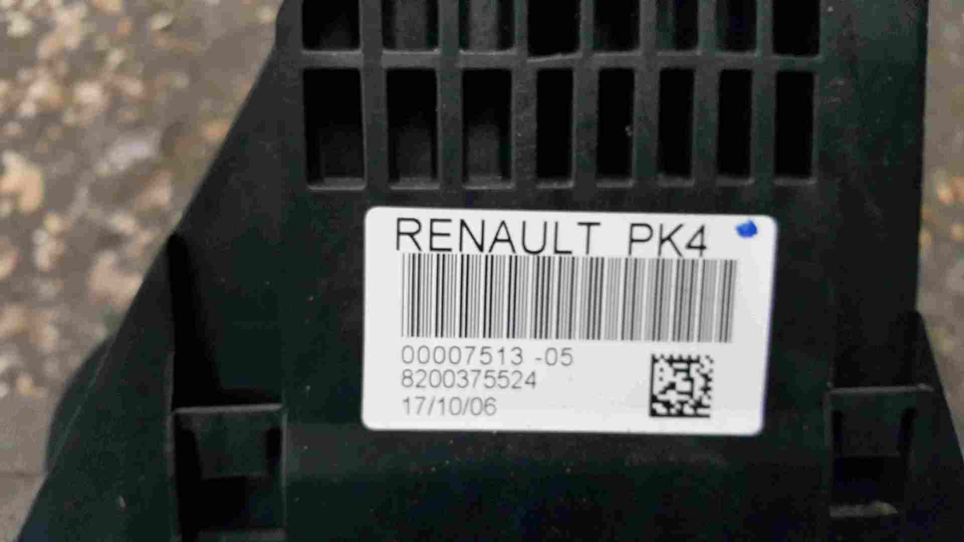 Thumb 2 Renault Megane MK2 2002-2008 6 Speed Gearstick Mechanism + Cables 8200375524