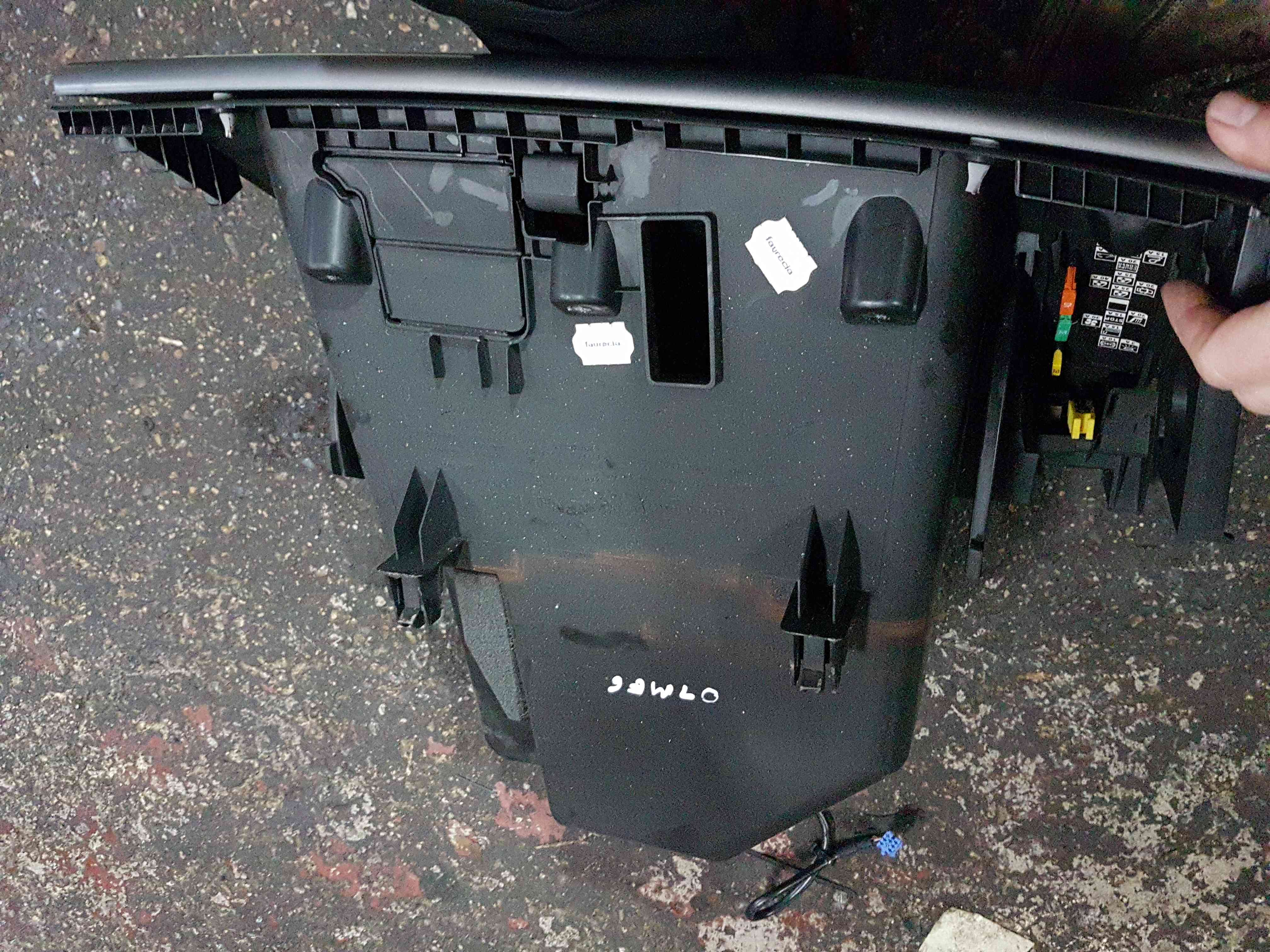 Thumb 4 Renault Megane MK2 2002-2008 Dashboard Glove BOX Storage 8200078823