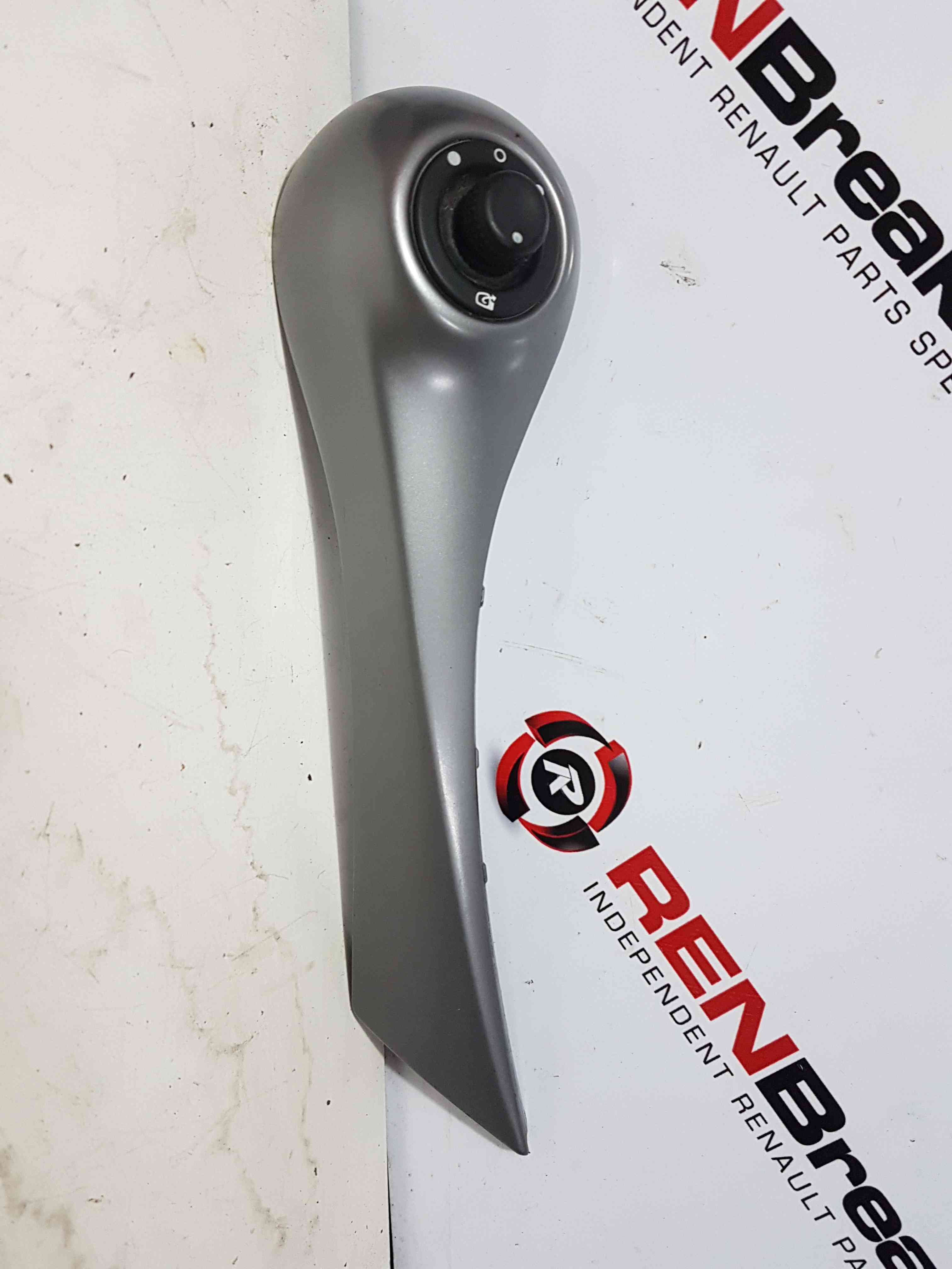 Thumb 4 Renault Megane MK2 2002-2008 Drivers Os Grab Handle Grey Mirror Adjuster Fold