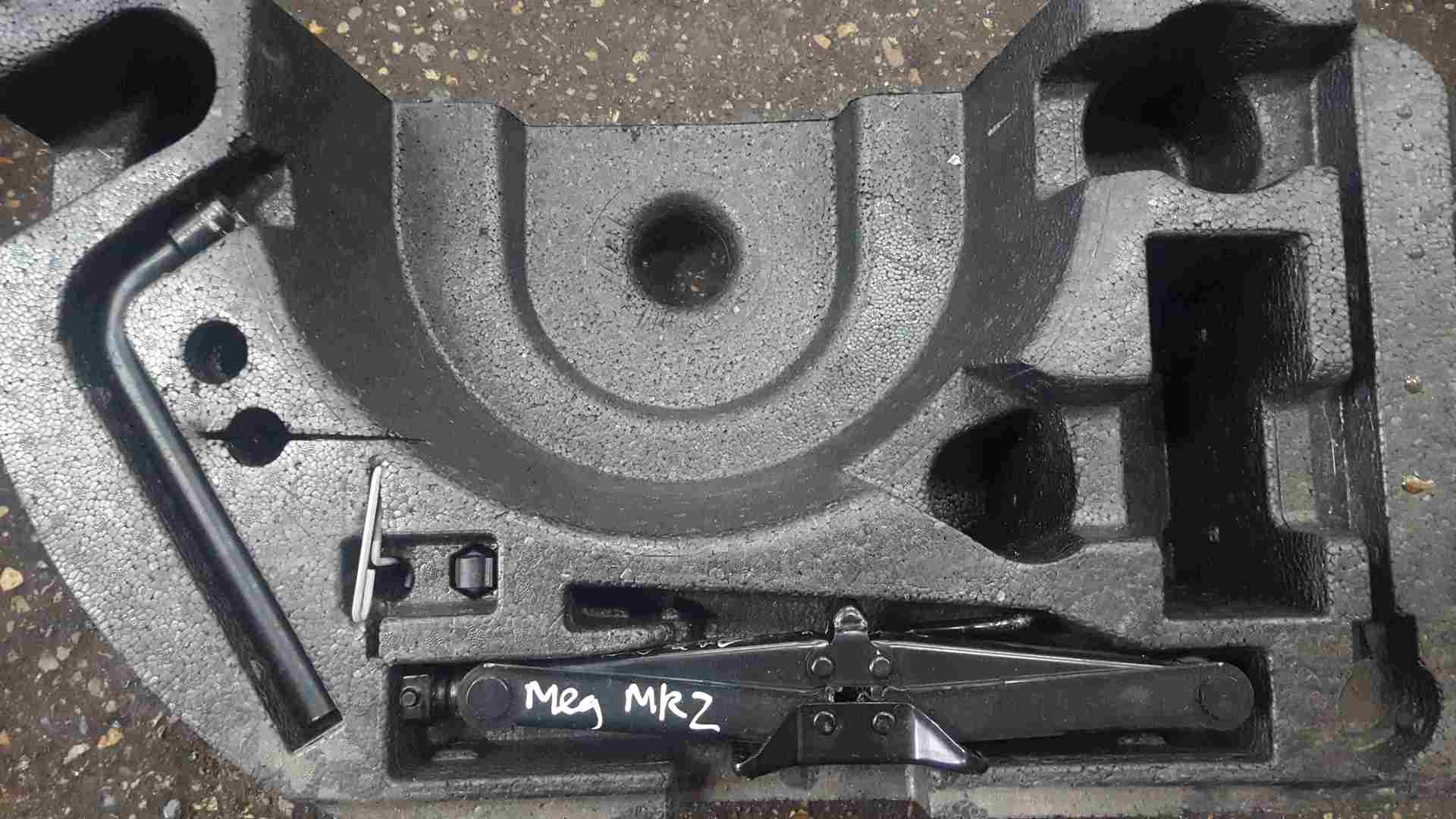 Thumb 3 Renault Megane MK2 2002-2008 Jack Set