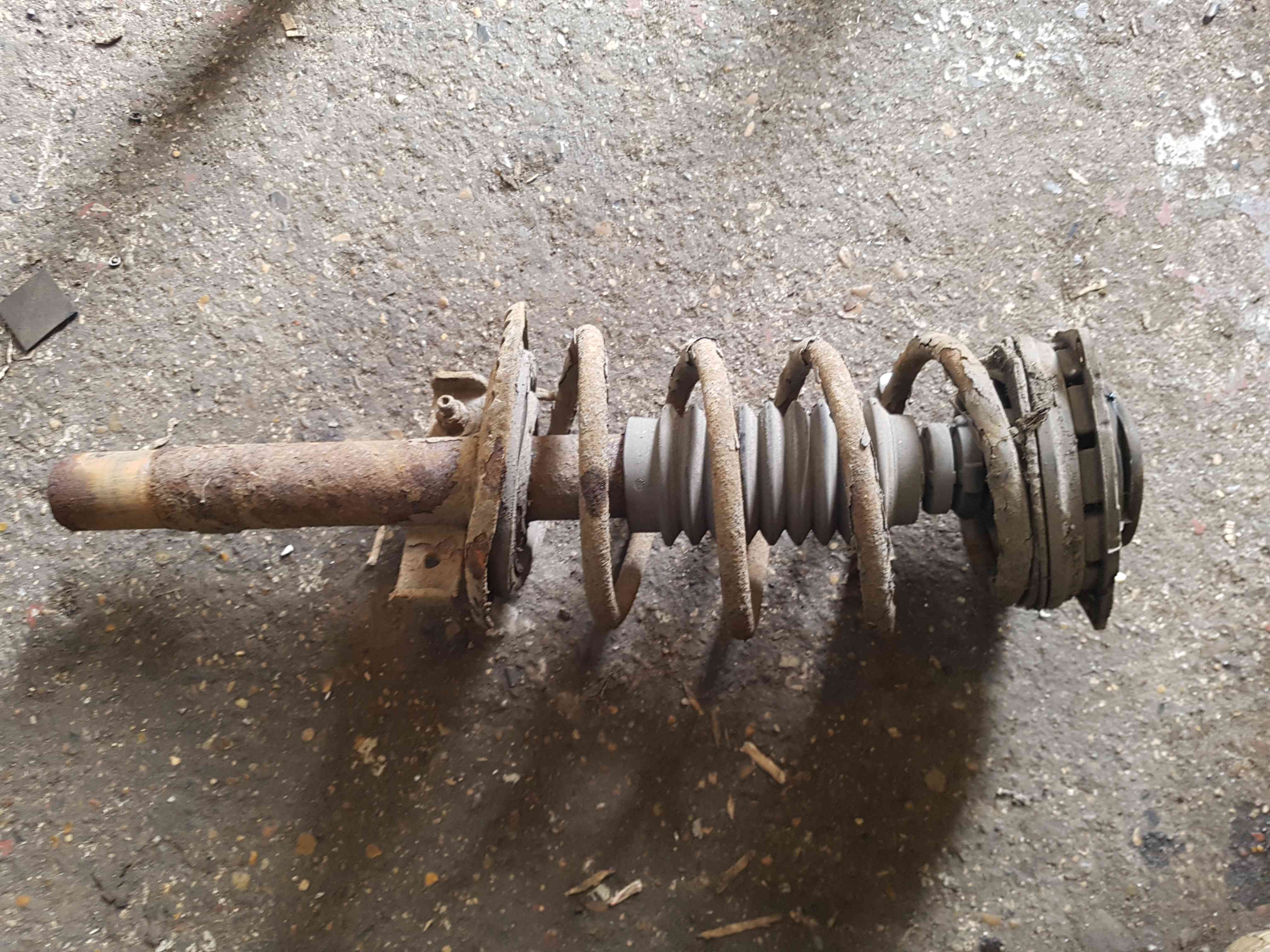 Renault Megane MK2 2006-2008 1.5 DCI Drivers OSF Shock Spring Suspension