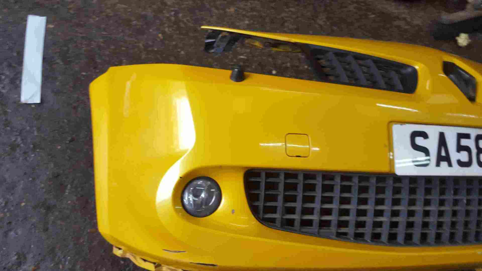 Thumb 4 Renault Megane MK2 2006-2008 230 225 Front Bumper Liquid Yellow TEJ37