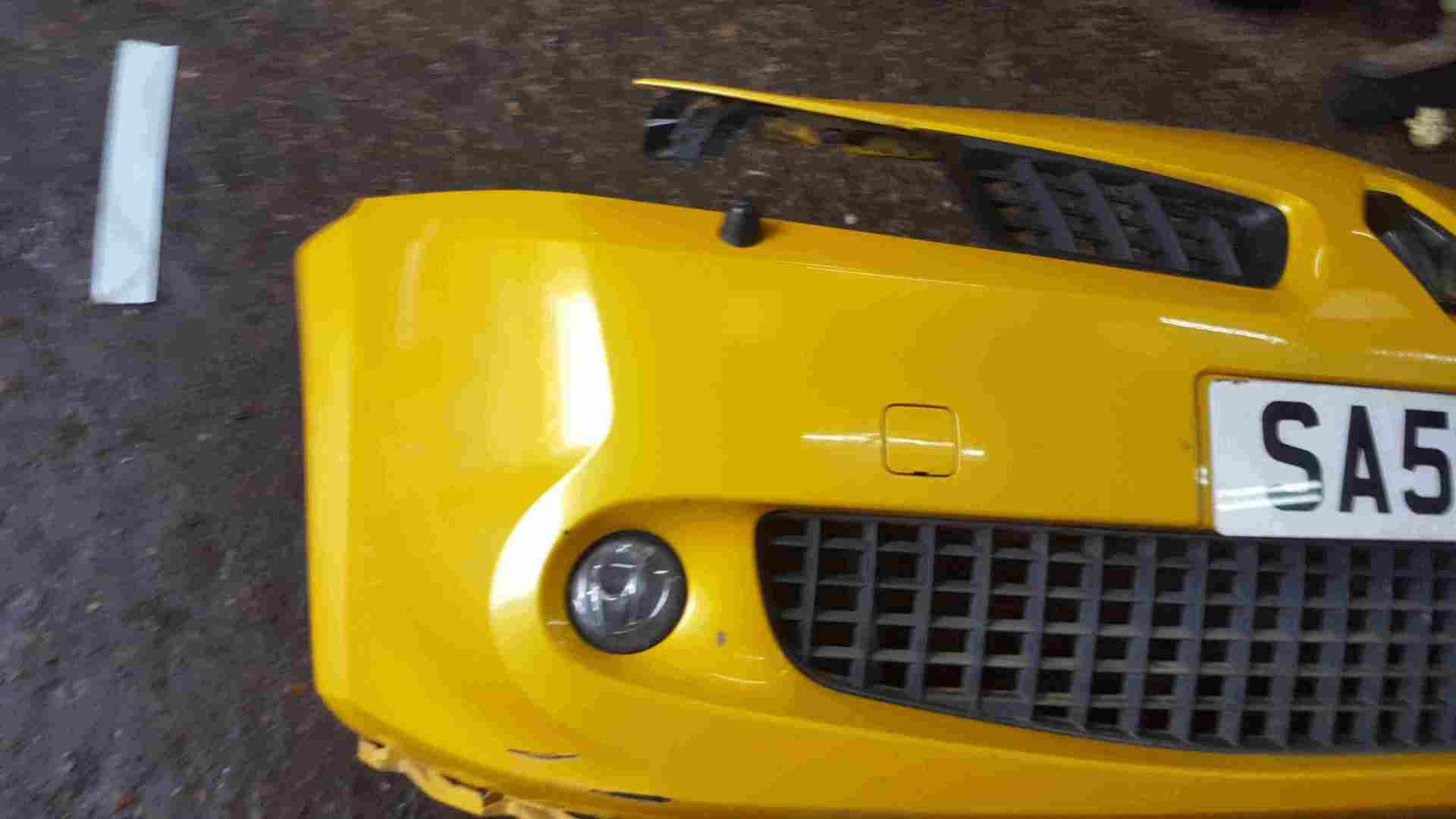 Thumb 3 Renault Megane MK2 2006-2008 230 225 Front Bumper Liquid Yellow TEJ37