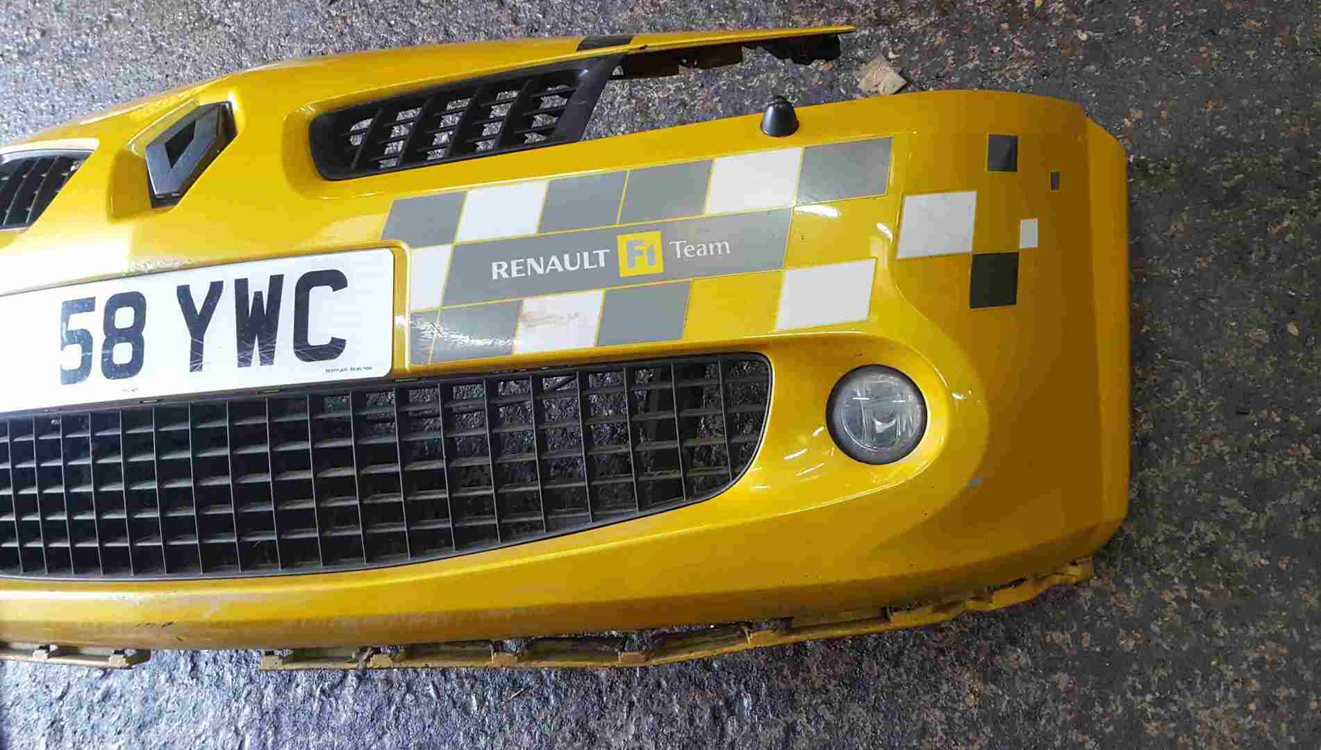 Thumb 6 Renault Megane MK2 2006-2008 230 225 Front Bumper Liquid Yellow TEJ37