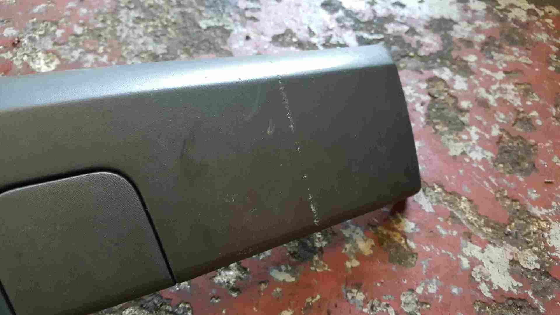 Thumb 3 Renault Megane MK2 2006-2008 Drivers OSF Front Bumper Moulding Trim 8200490342