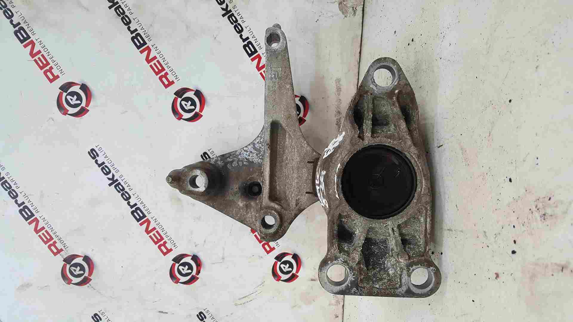 Thumb 4 Renault Megane MK3 2008-2010 1.5Dci Engine Bracket Mount