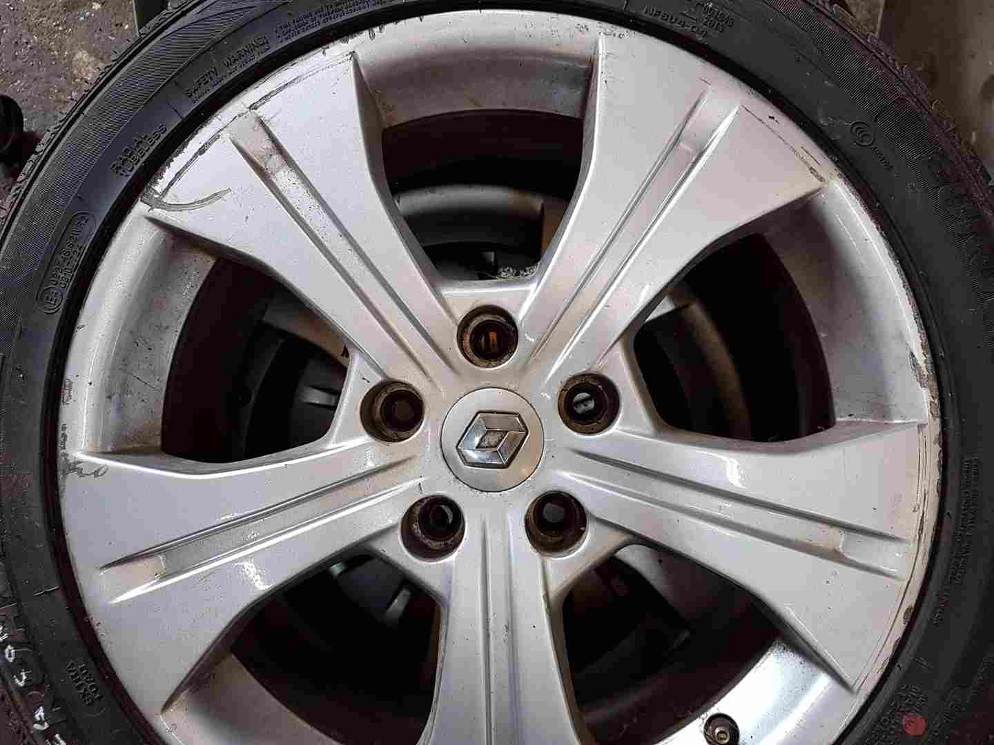 Thumb 3 Renault Megane MK3 2008-2010 Alloy Wheel 17Inch + Tyre 225 45 17 6Mm 403000067R