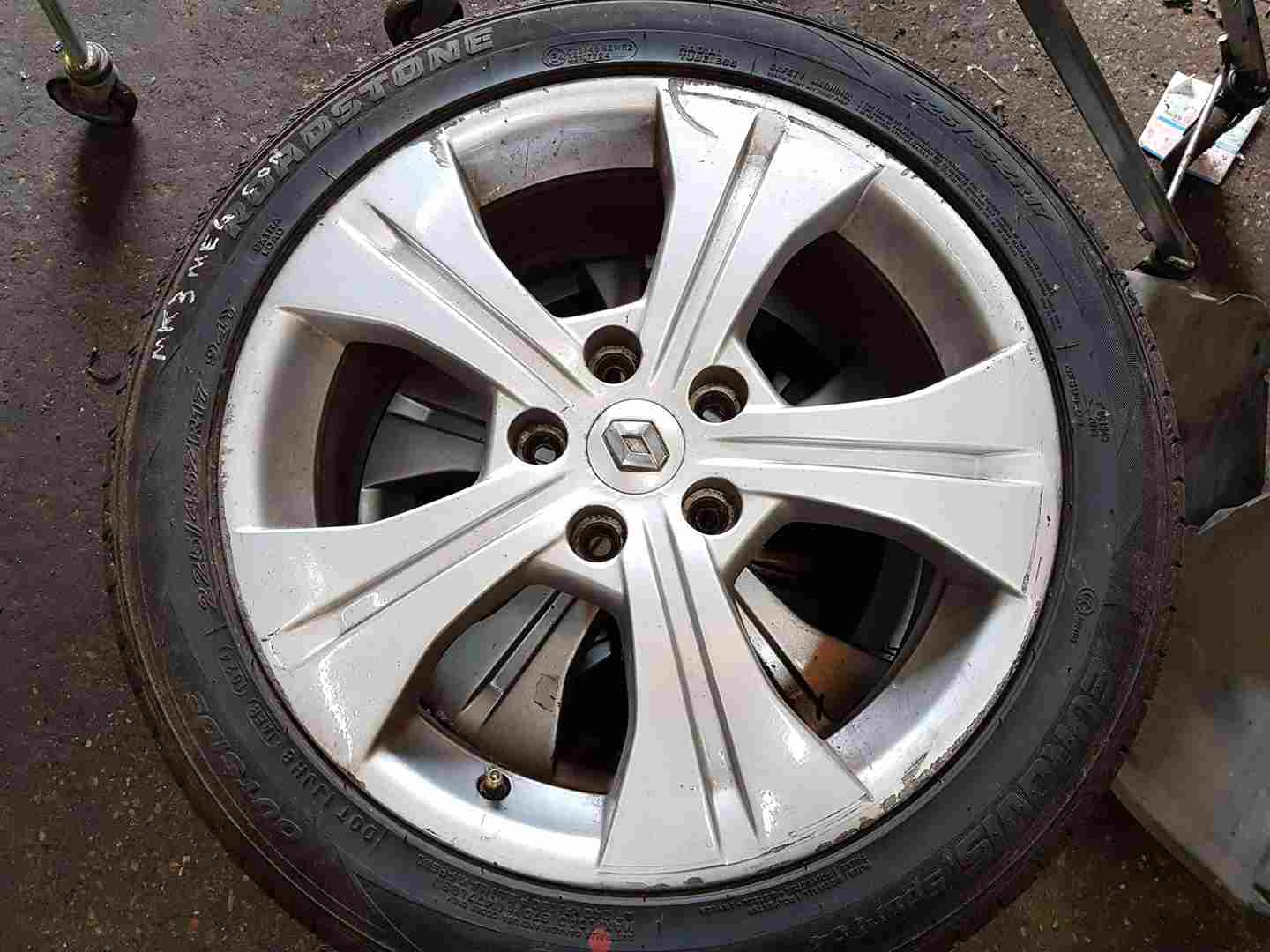 Thumb 8 Renault Megane MK3 2008-2010 Alloy Wheel 17Inch + Tyre 225 45 17 6Mm 403000067R