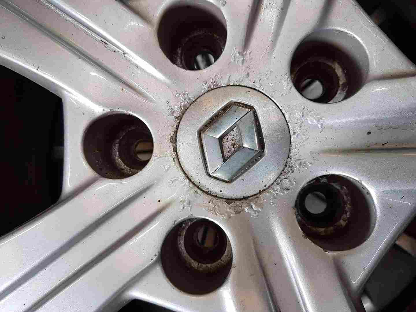 Thumb 3 Renault Megane MK3 2008-2010 Alloy Wheel 17Inch 403000067R 3/5