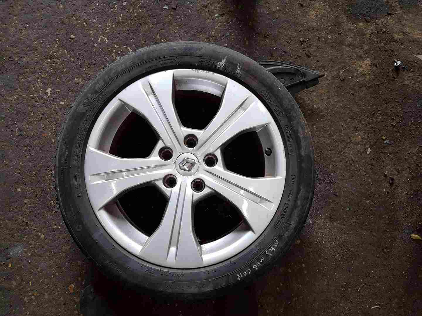 Thumb 6 Renault Megane MK3 2008-2010 Alloy Wheel 17Inch 403000067R 3/5