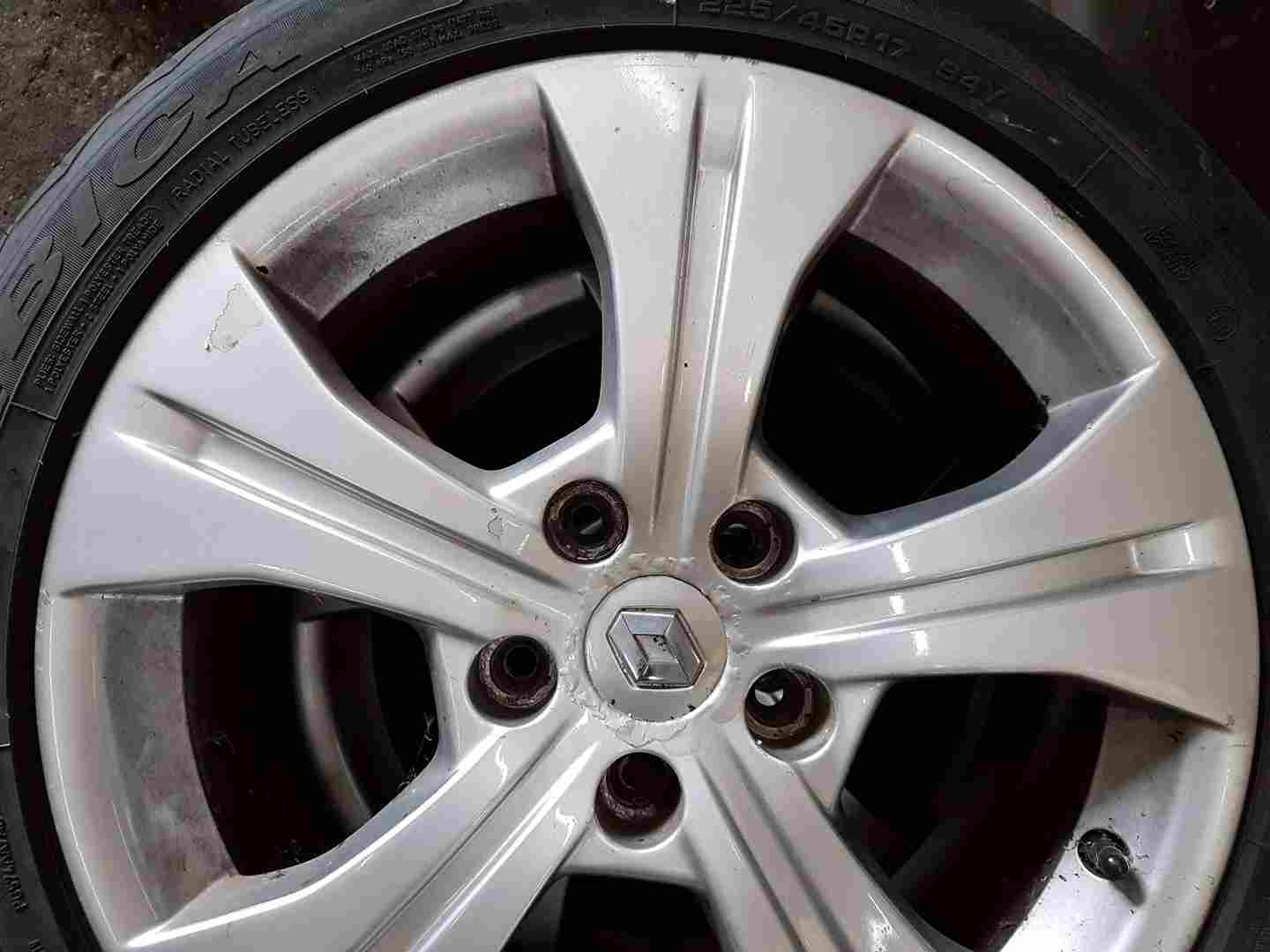 Thumb 3 Renault Megane MK3 2008-2010 Alloy Wheel 17Inch 403000067R 3/5