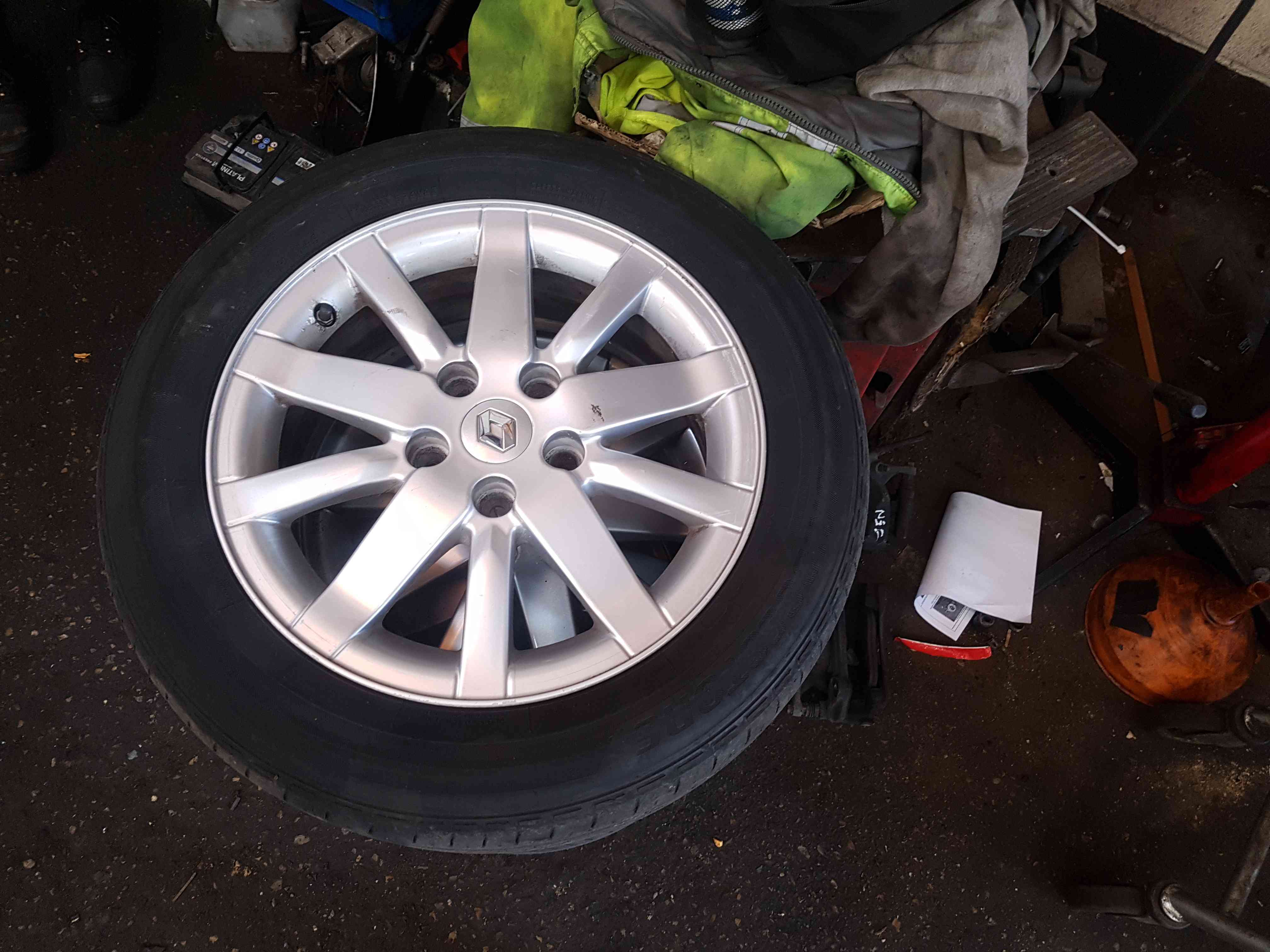 Thumb 2 Renault Megane MK3 2008-2010 Alloy Wheel 16 Inch 4/5 5 STUD SPIRALE