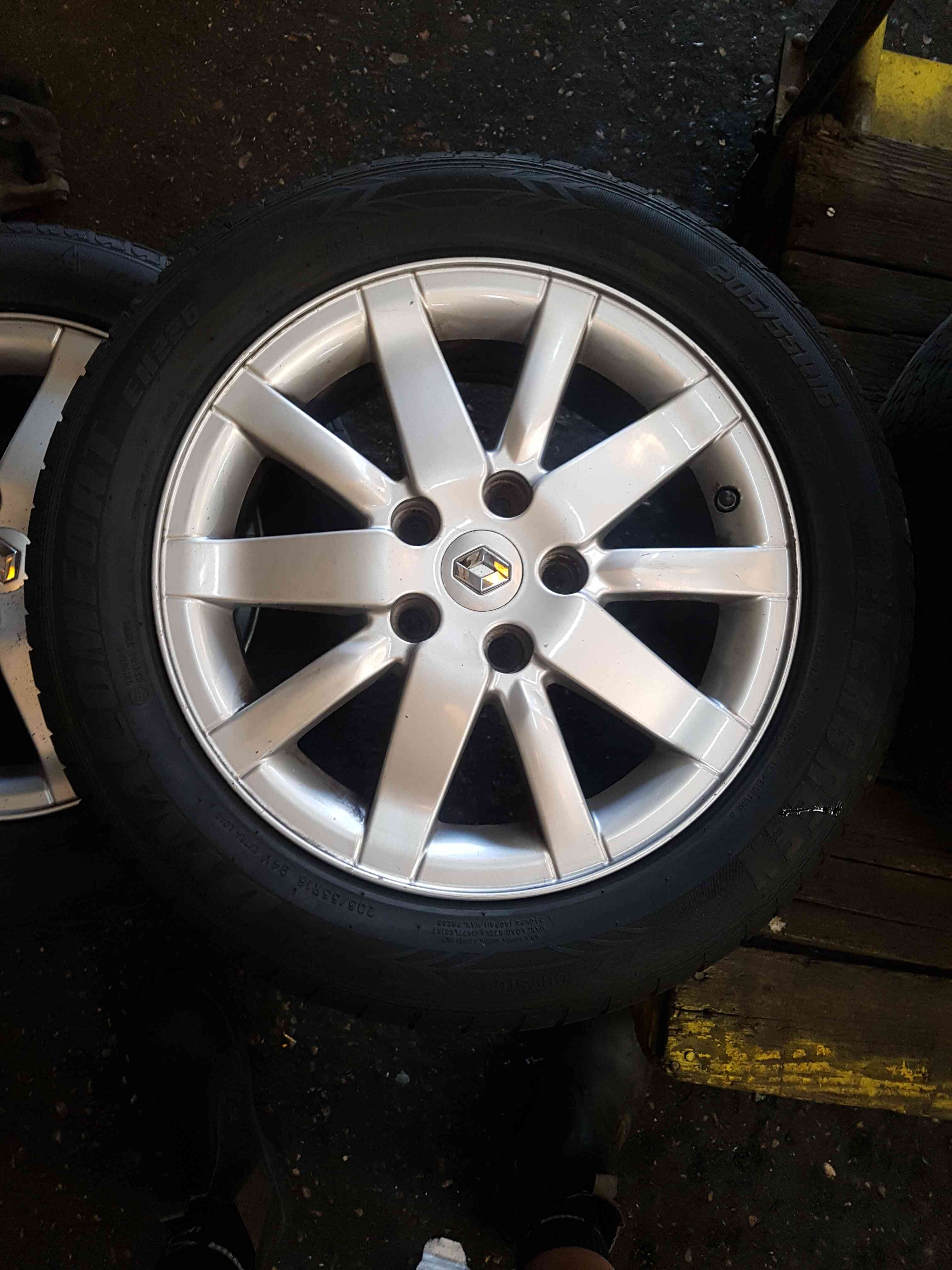 Thumb 6 Renault Megane MK3 2008-2010 Alloy Wheel 16Inch 4/5 15 5 STUD SPIRALE 205 55 16