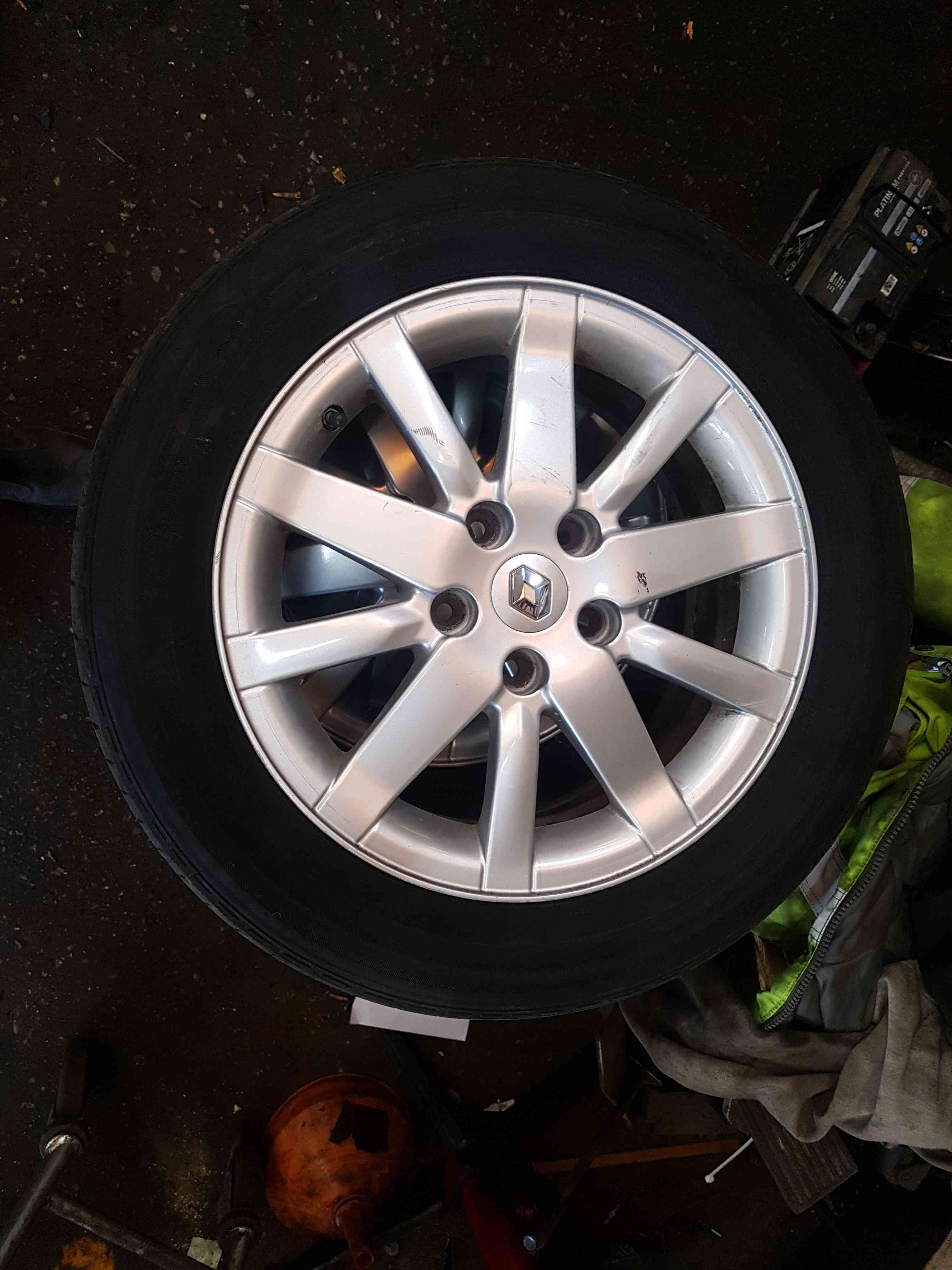 Thumb 7 Renault Megane MK3 2008-2010 Alloy Wheel 16 Inch 4/5 5 STUD SPIRALE