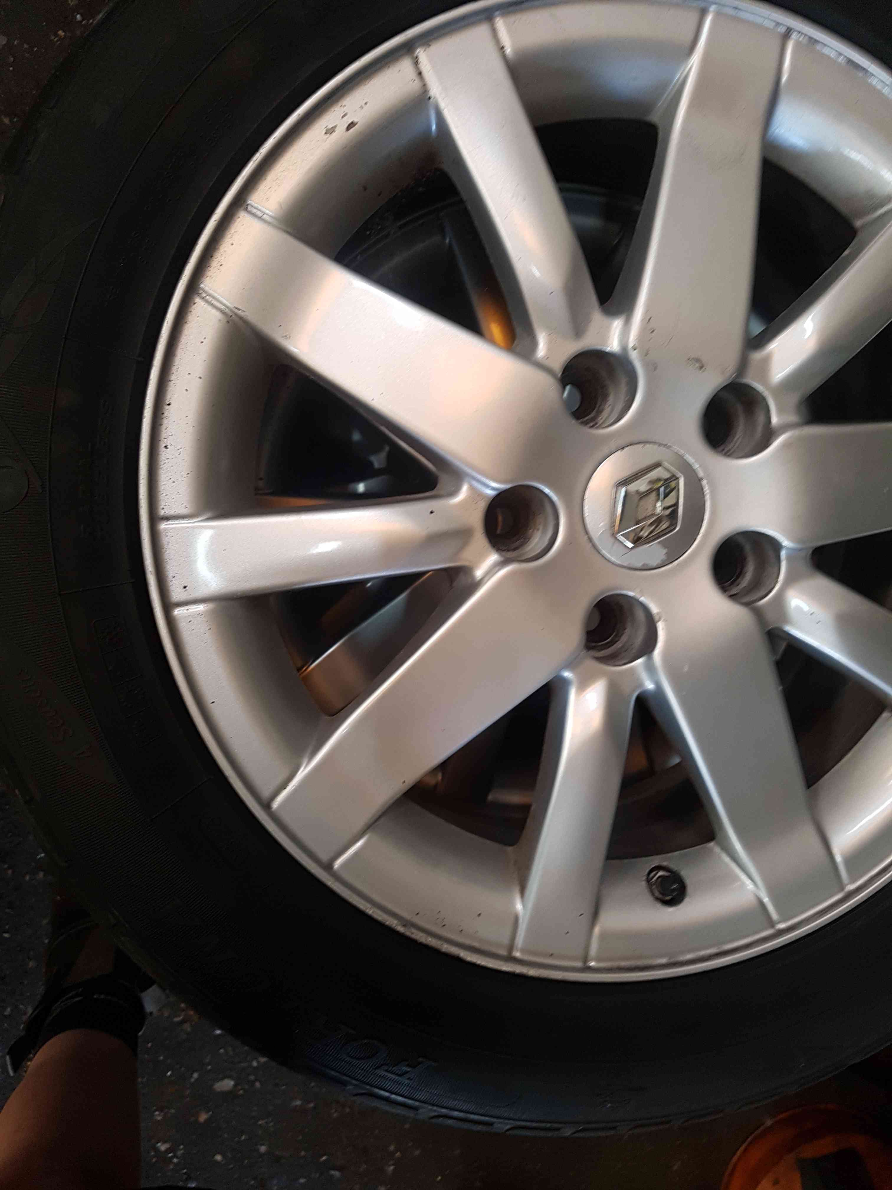 Thumb 2 Renault Megane MK3 2008-2010 Alloy Wheel 16 Inch 4/5 5 STUD SPIRALE