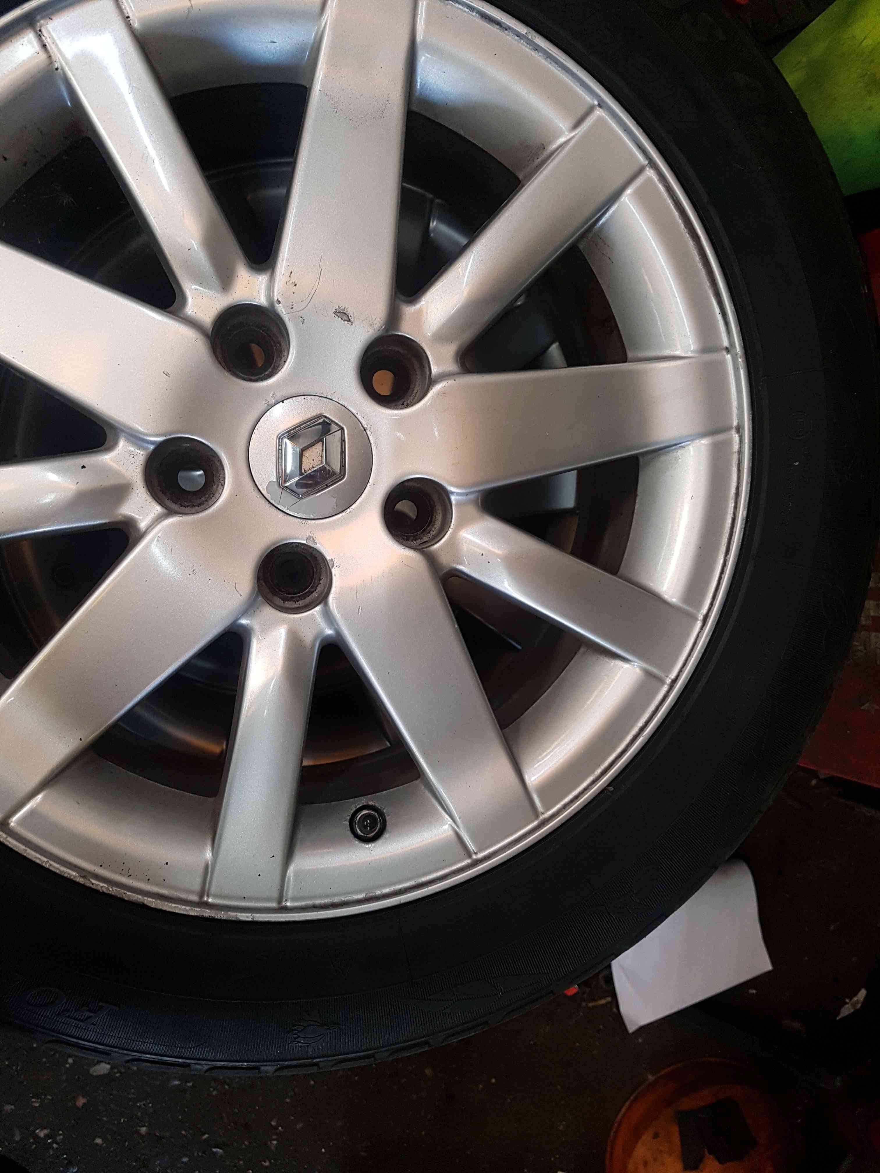 Thumb 3 Renault Megane MK3 2008-2010 Alloy Wheel 16 Inch 4/5 5 STUD SPIRALE