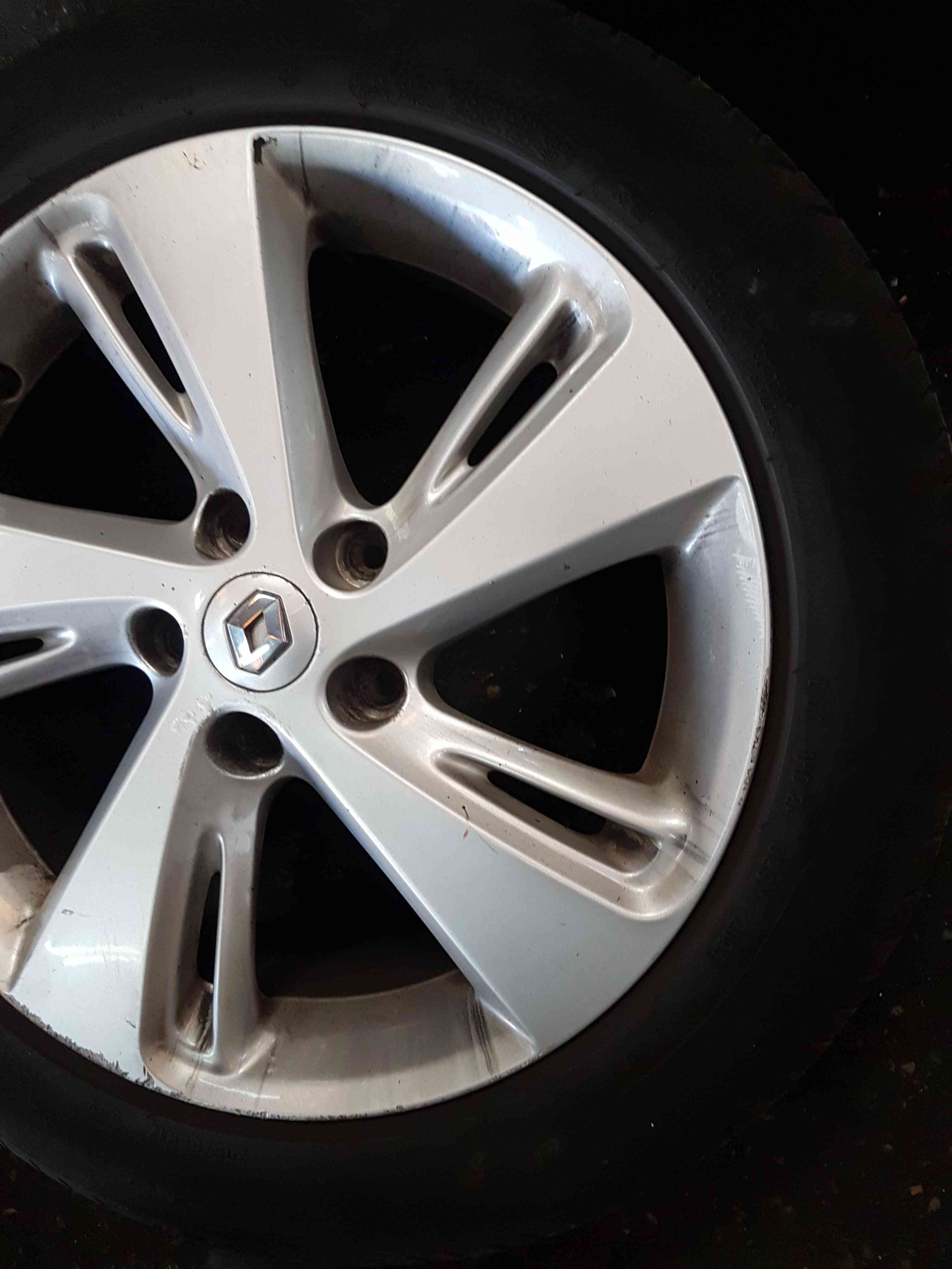Thumb 6 Renault Megane MK3 2008-2010 Alloy Wheel Inch 4/5 205 55 17 403006435R 