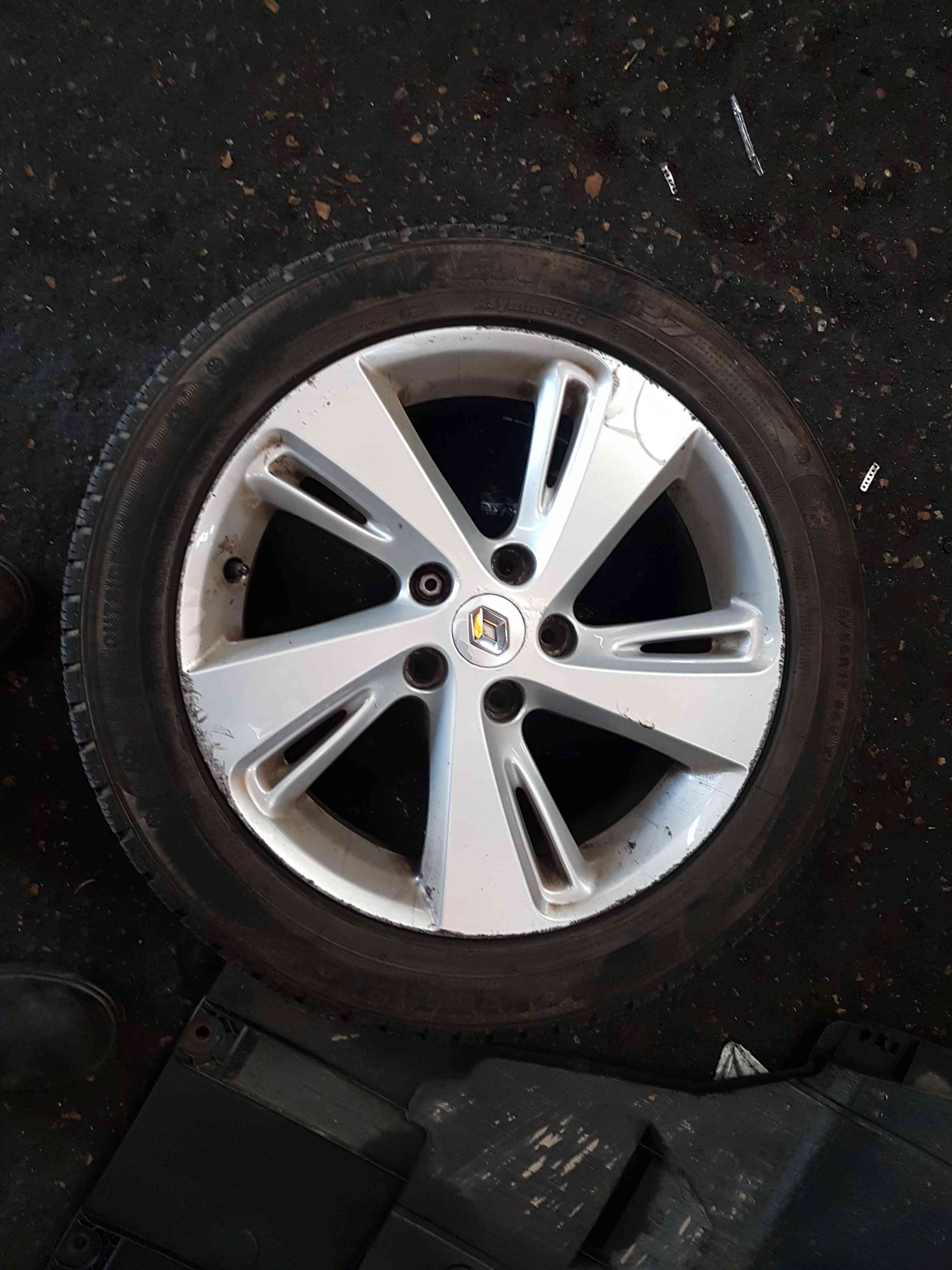 Thumb 2 Renault Megane MK3 2008-2010 Alloy Wheel Inch 4/5 205 55 17 403006435R 